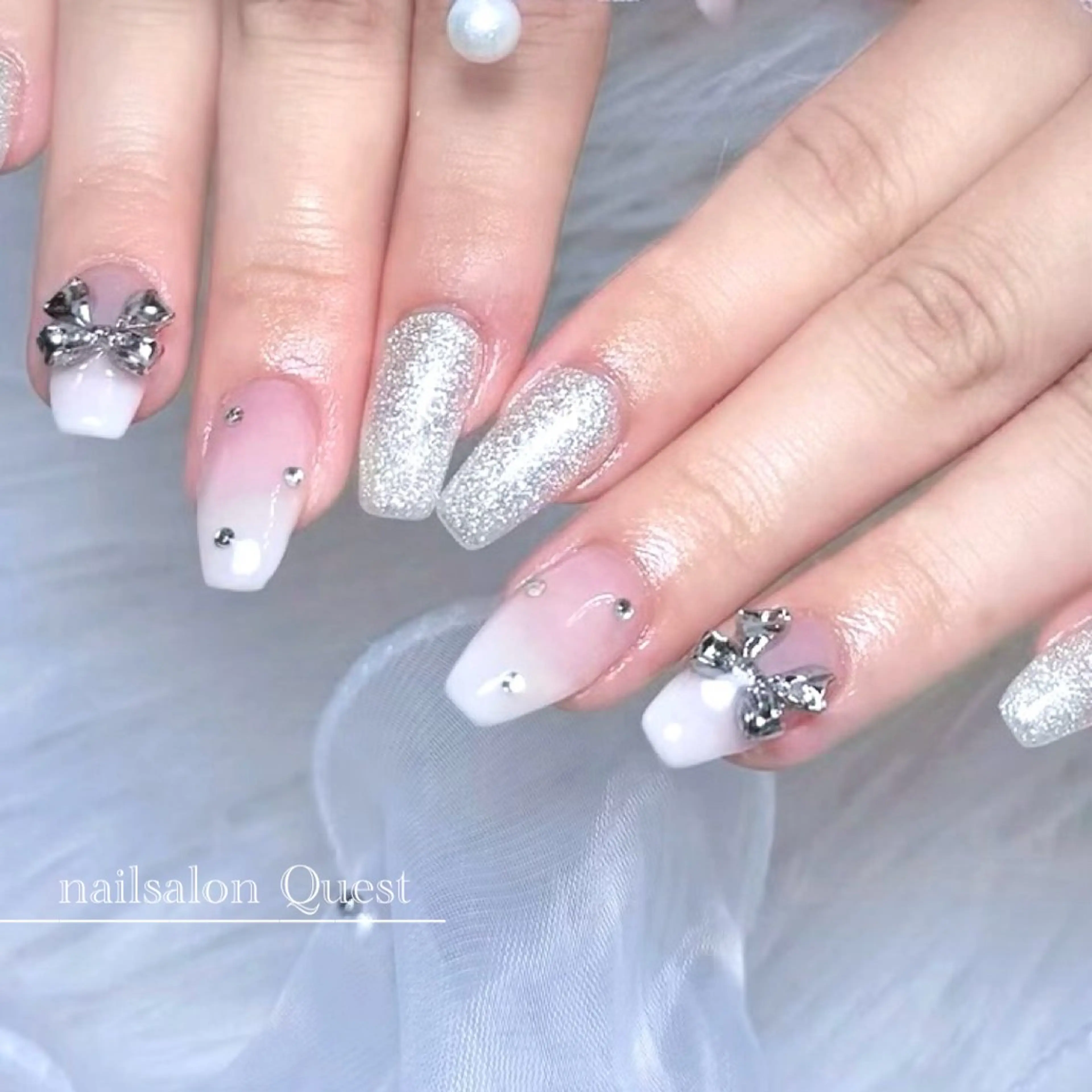 ネイル ラメ(グリッター) リボン ハンドネイル nailsalon Questのネイルデザイン