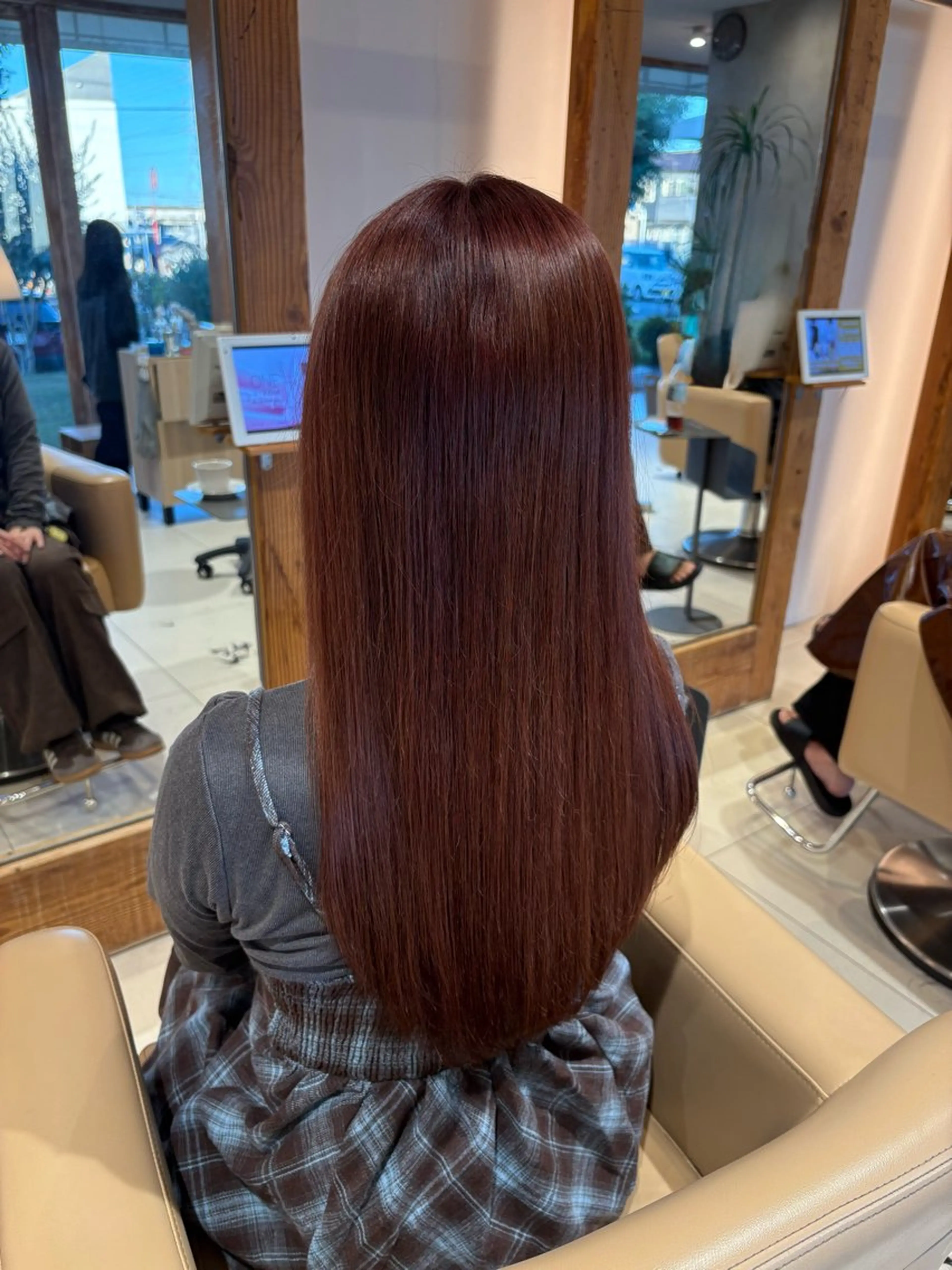 カラー ブラウンカラー レッドカラー SHAMPOO 伊勢崎ひろせ店所属・小嶋 菜央のヘアスタイル