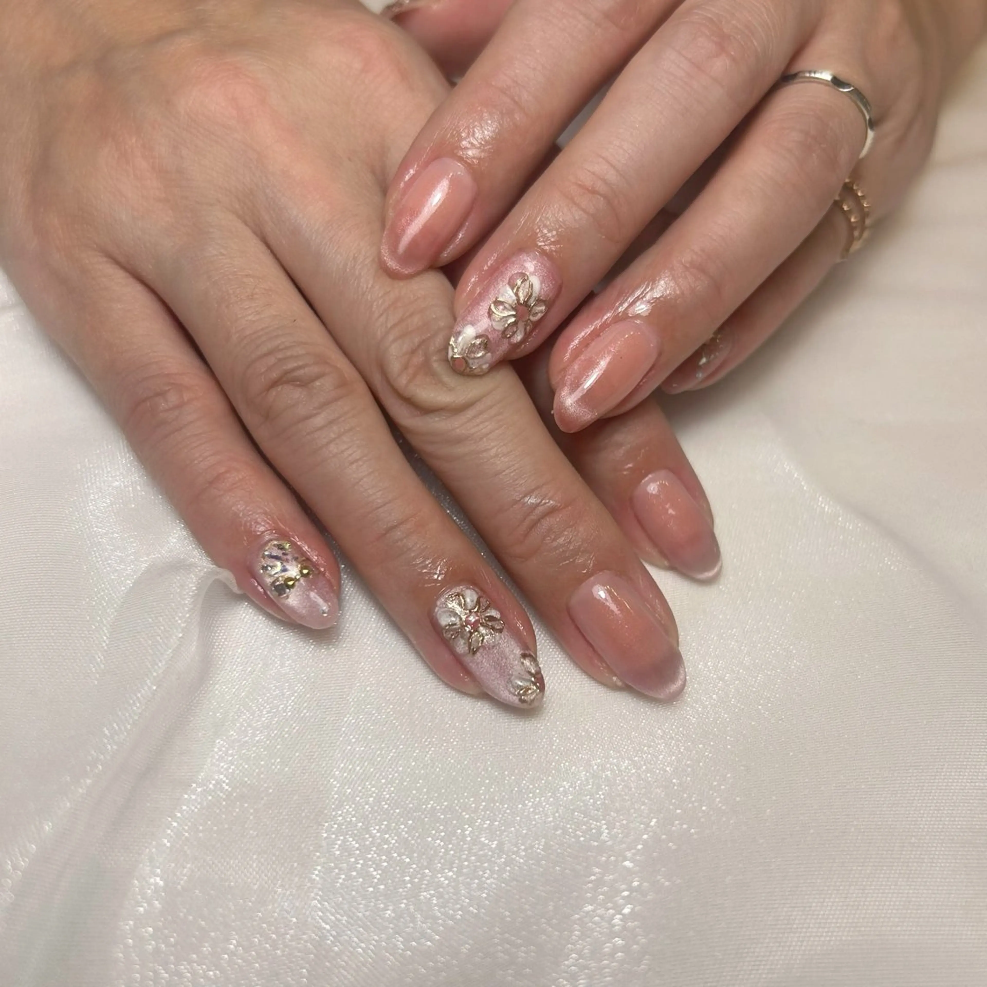 ネイル ハンドネイル nico +所属・nico + 鷲野のネイルデザイン