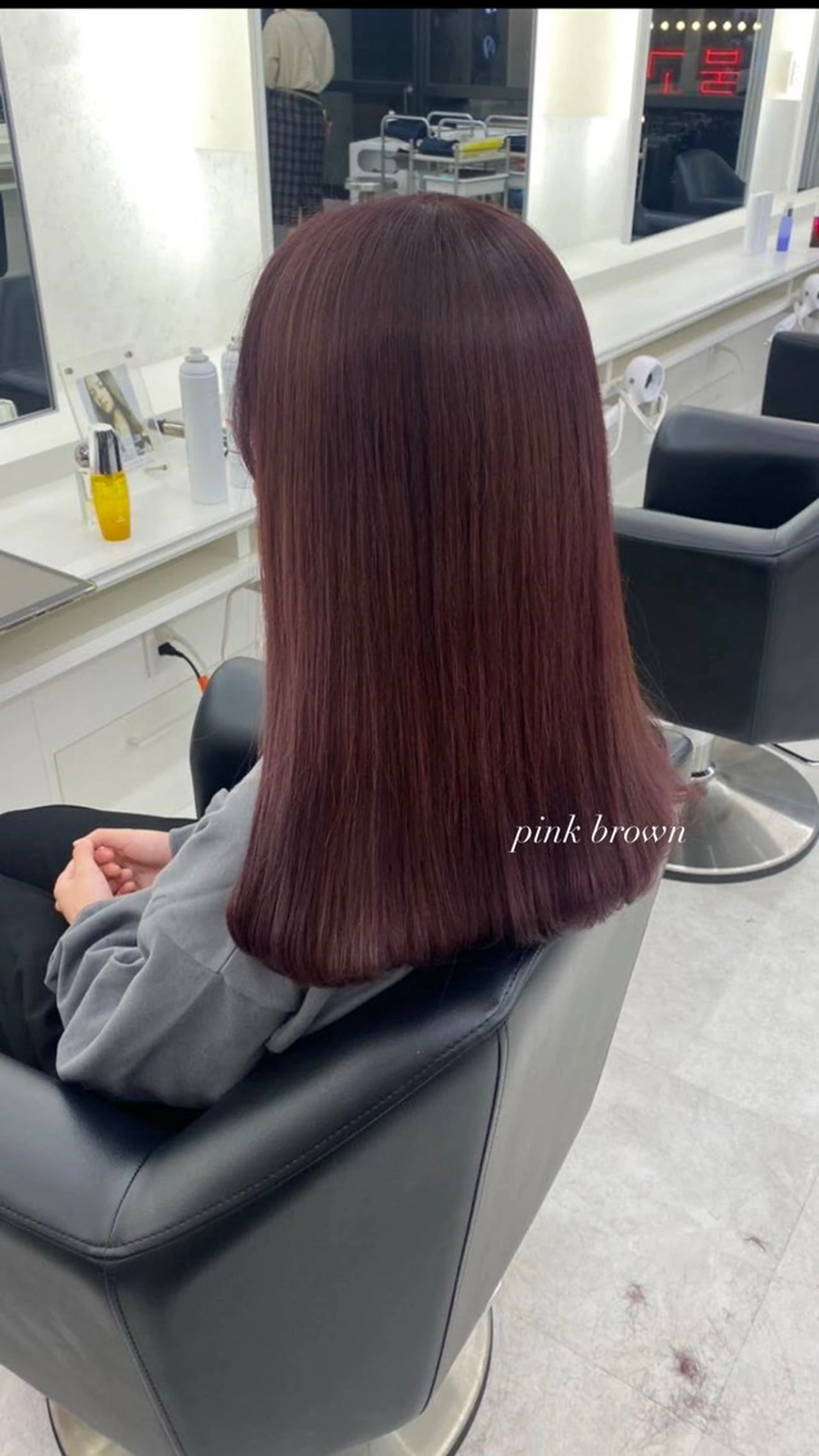 ミディアム ヘアカラー ParveMix 宮﨑 梨里のヘアスタイル