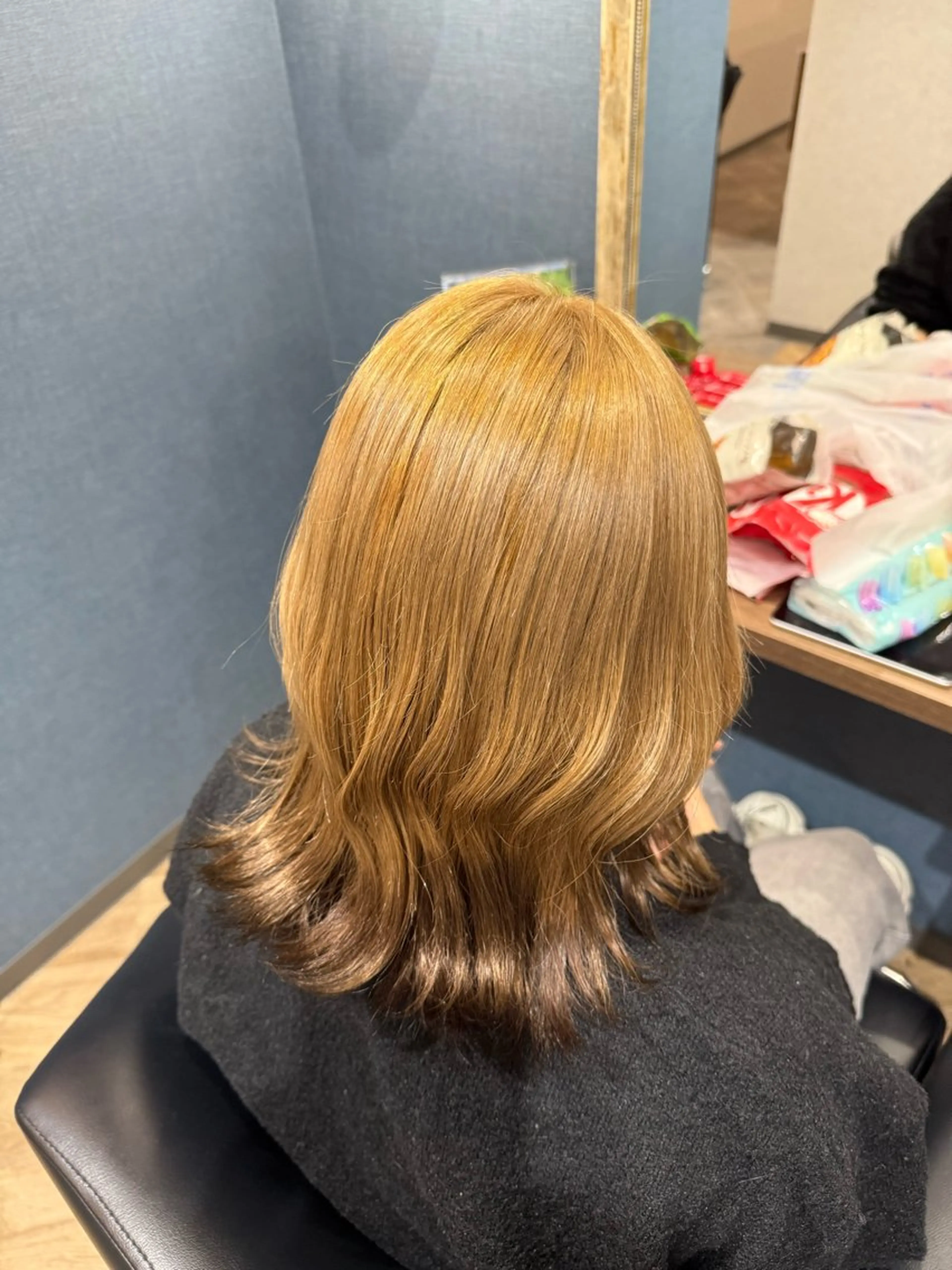 セミロング labimani所属・阪急箕面駅 ショートモデル募集のヘアスタイル