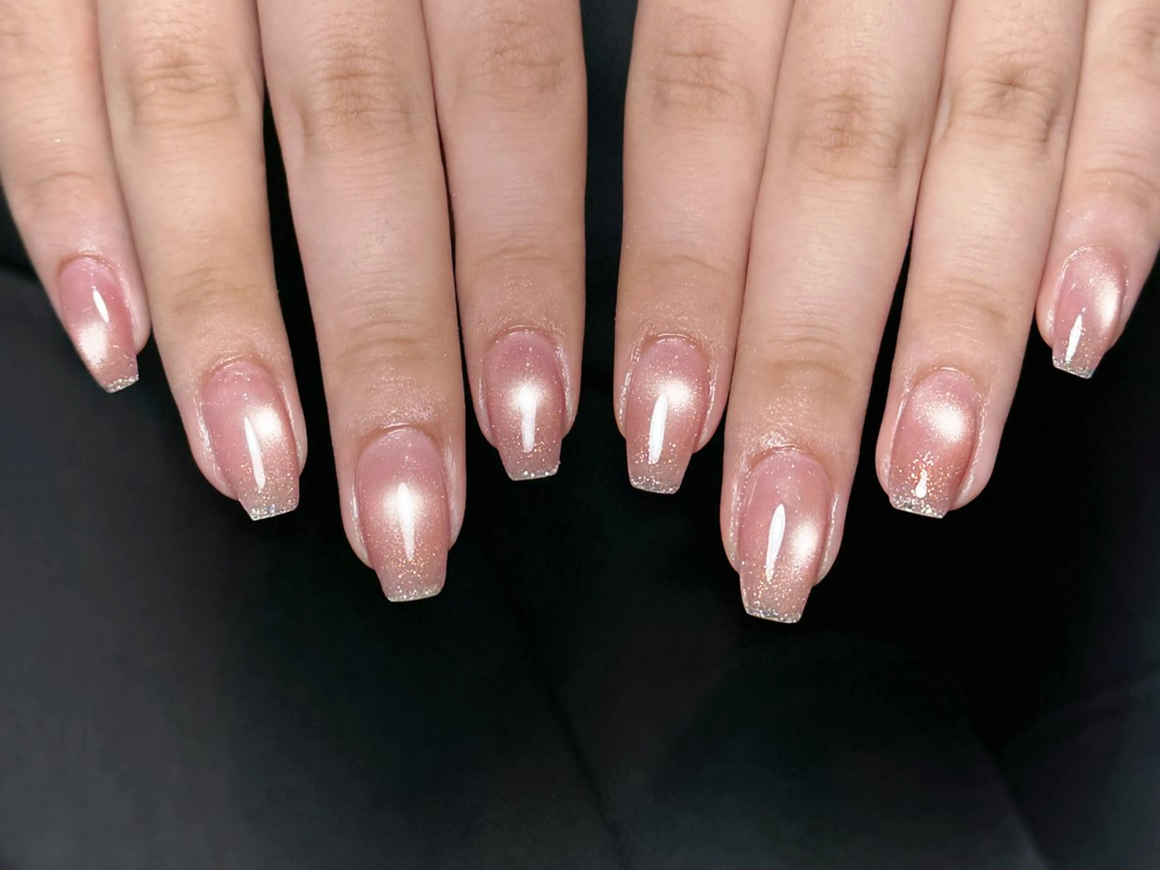 ネイル オーロラネイル 長さ出し フレンチネイル ジェルネイル ガラスフレンチ ハンドネイル Rela・S NAILのネイルデザイン