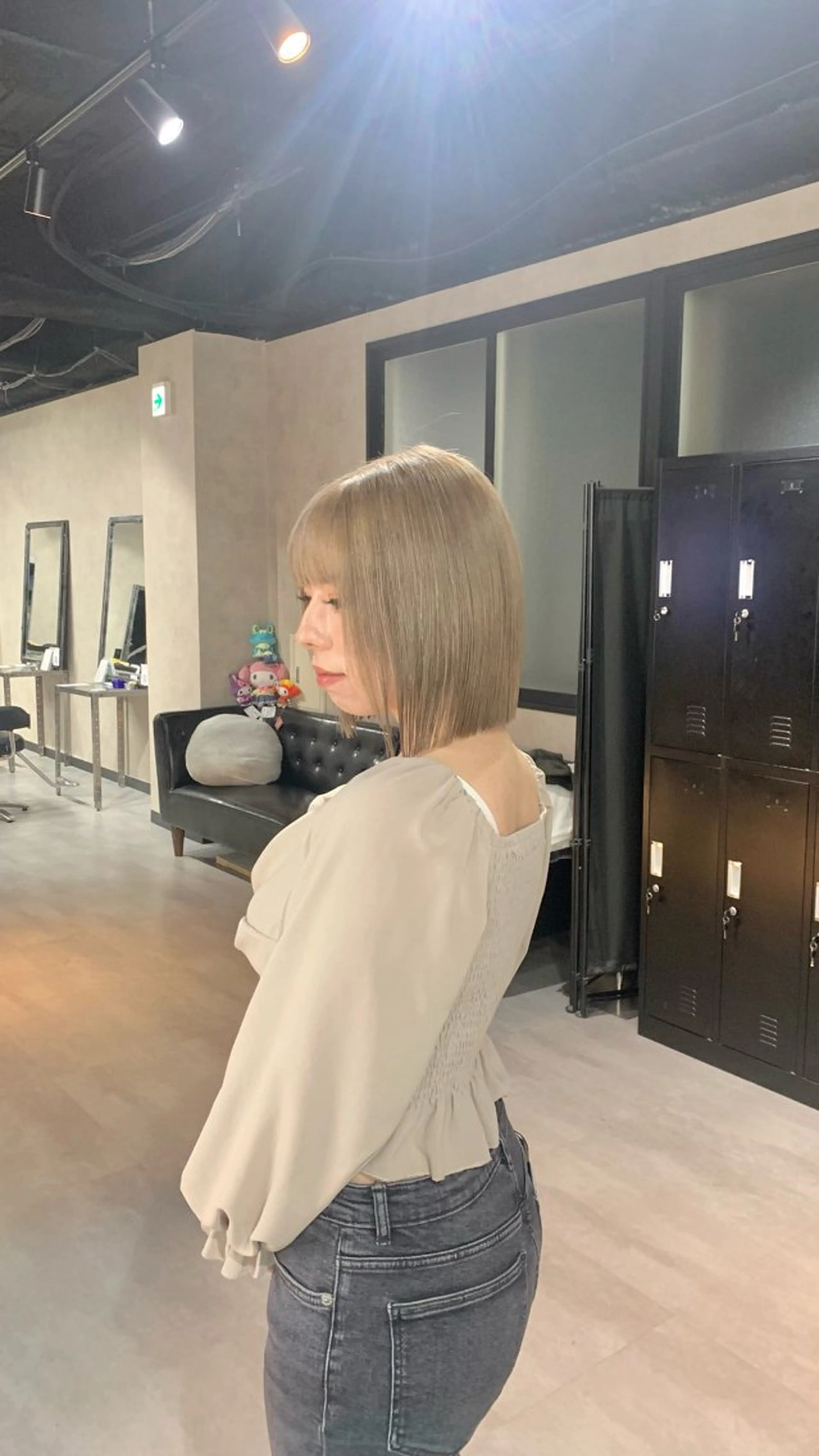 ミディアム カラー 切りっぱなしボブ ボブ KISS SWAN所属・B E C H I C O〔べち子〕のヘアスタイル