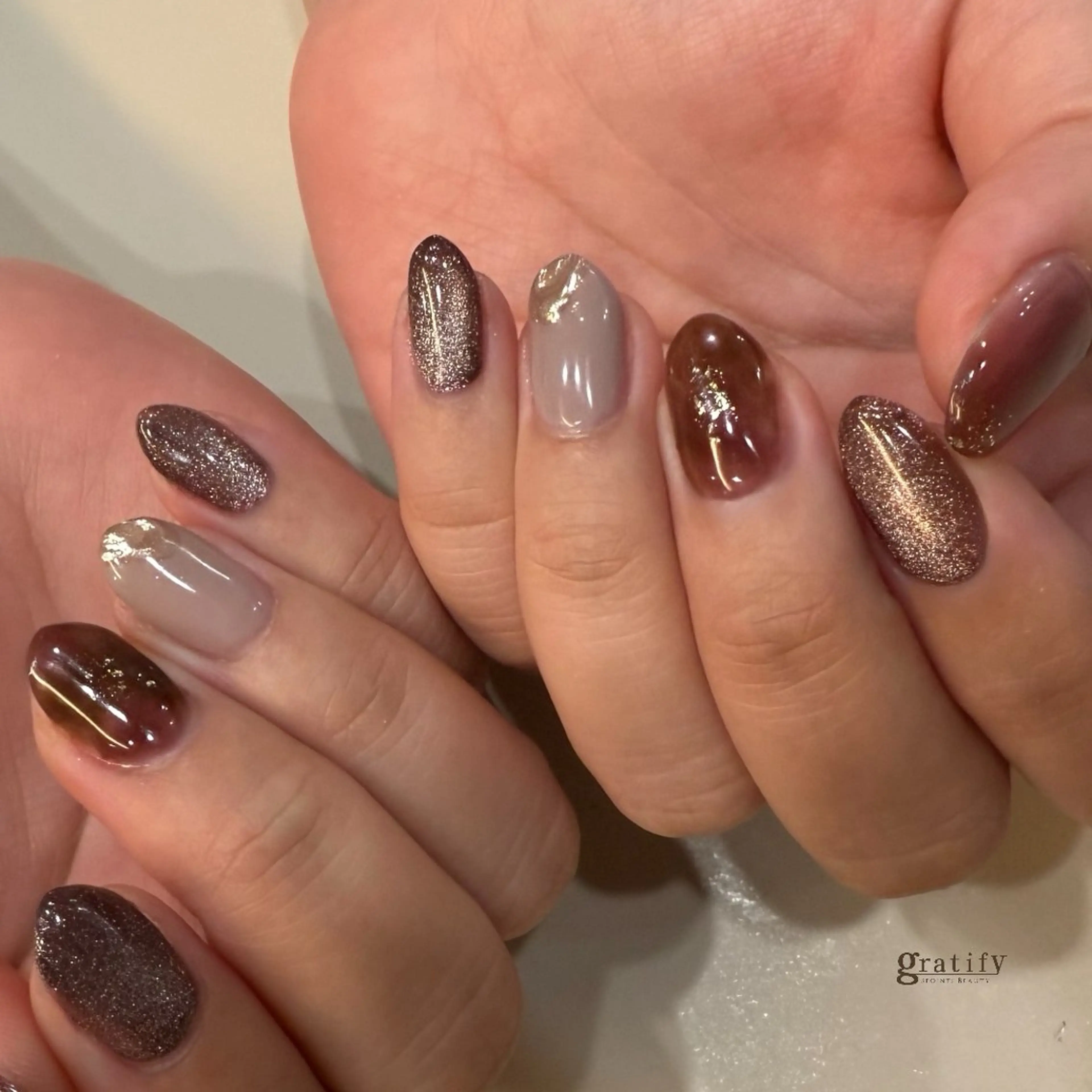 ネイル gratify心斎橋 松本のネイルデザイン