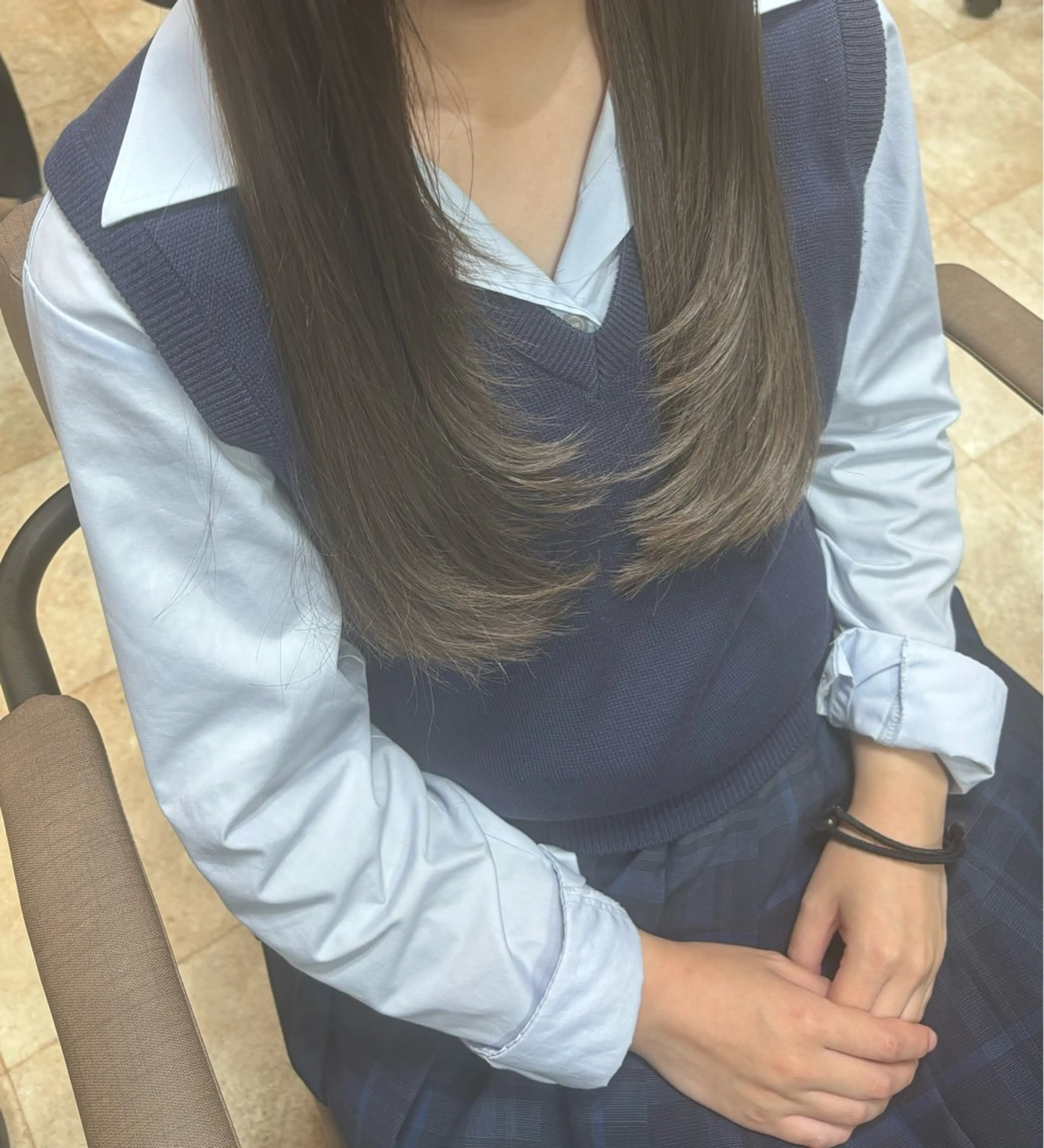 ロング ロングレイヤー 顔周りカット 学生 レイヤーカット ロング カット 竹内 滉太のヘアスタイル