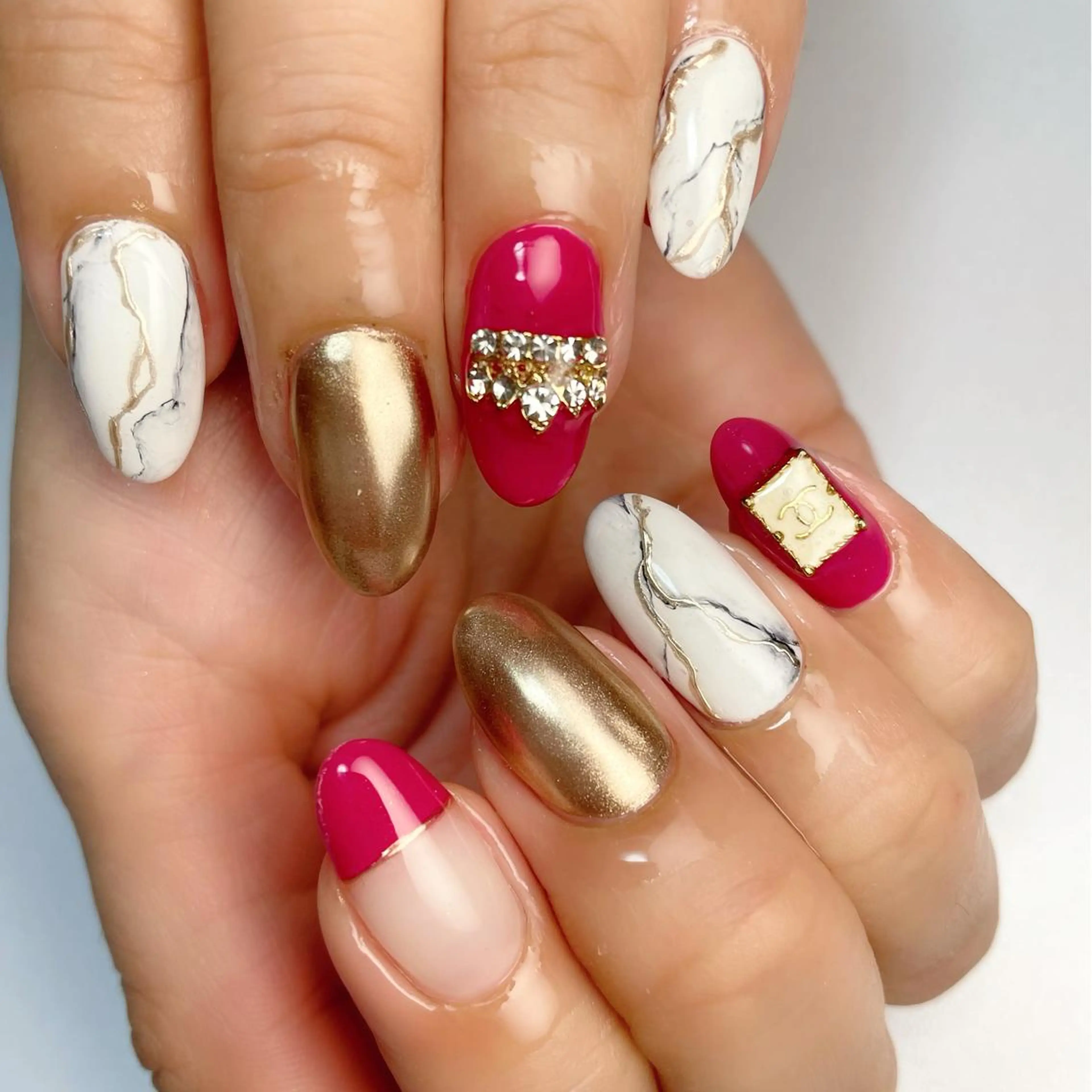 ミディアム ネイル 下妻市ﾈｲﾙｻﾛﾝ M_styleのネイルデザイン