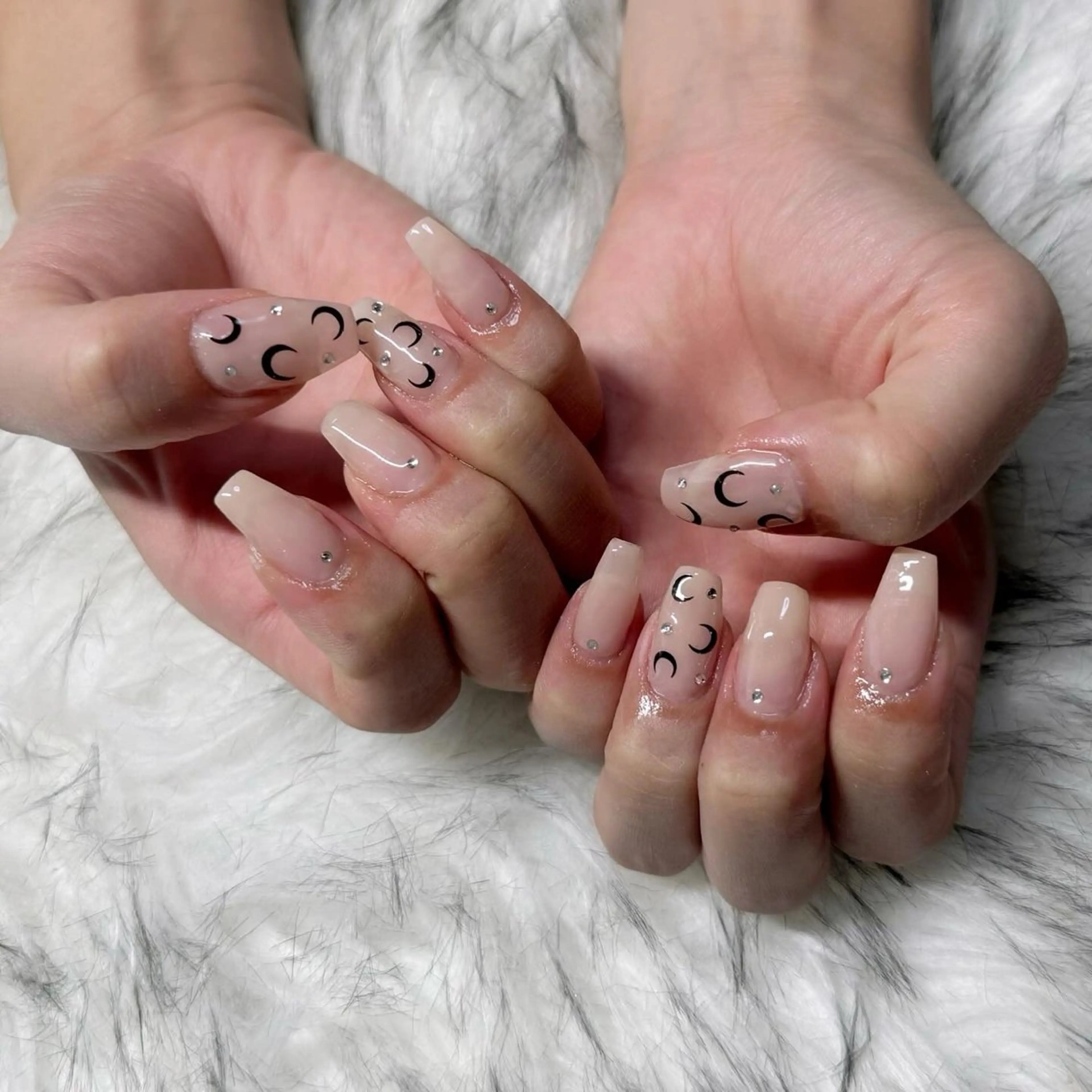 ミディアム ハンドネイル mao .のネイルデザイン