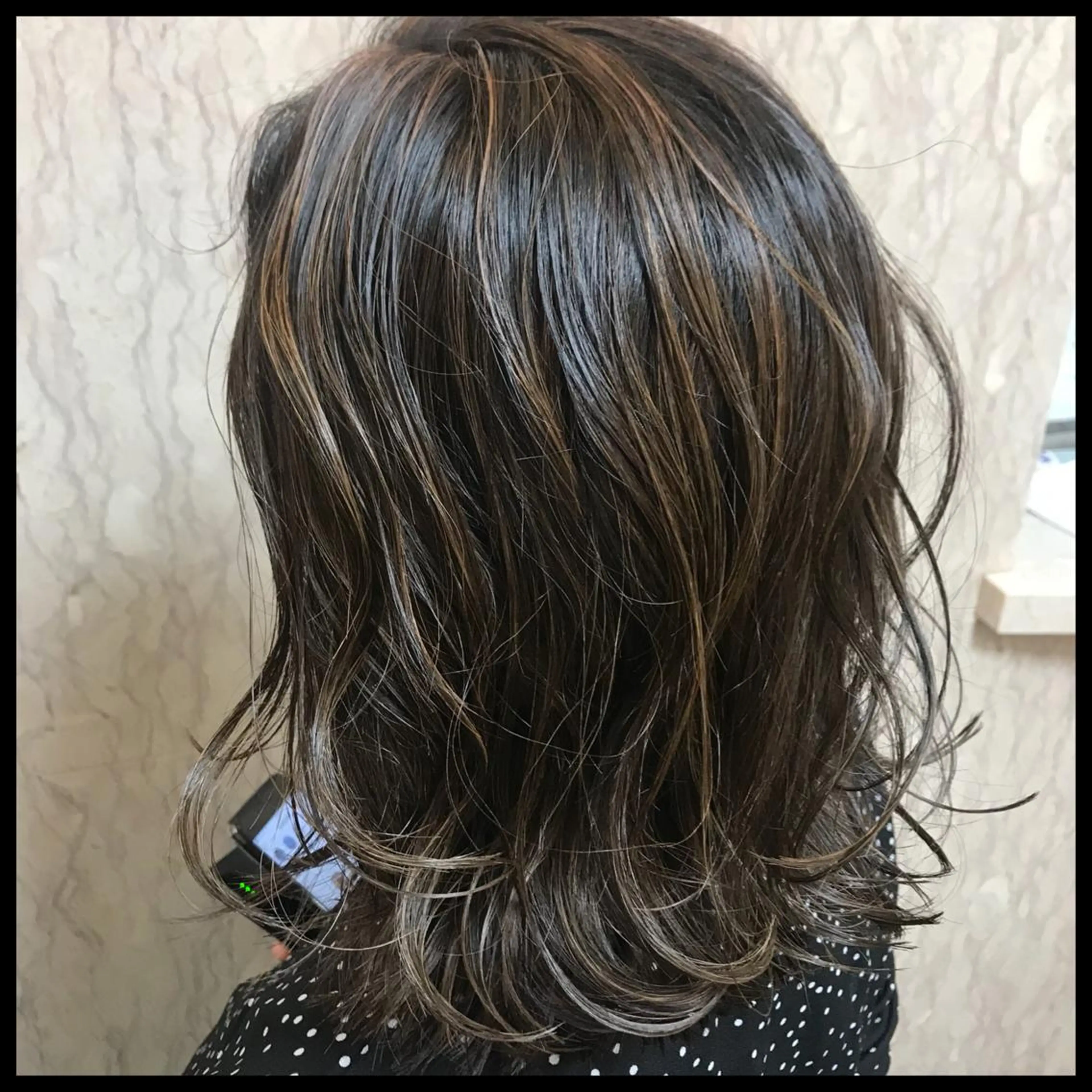 カラー ブリーチ 透明感カラー ハイライトカラー 似合わせ/ブリーチ カラー.岡田友仁のヘアスタイル