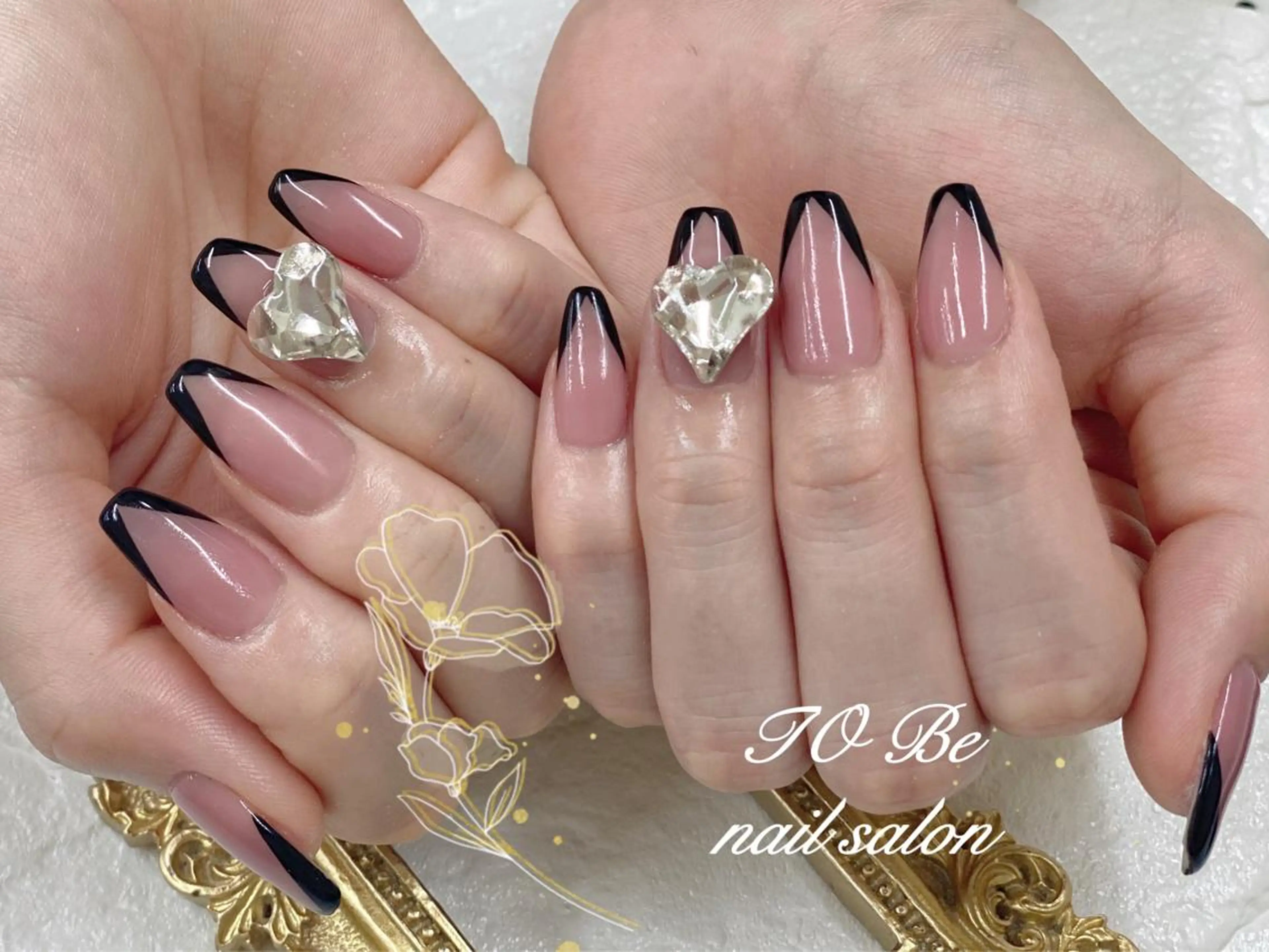 セミロング ネイル ハンドネイル ハンドケア Nail Salon To Beのネイルデザイン