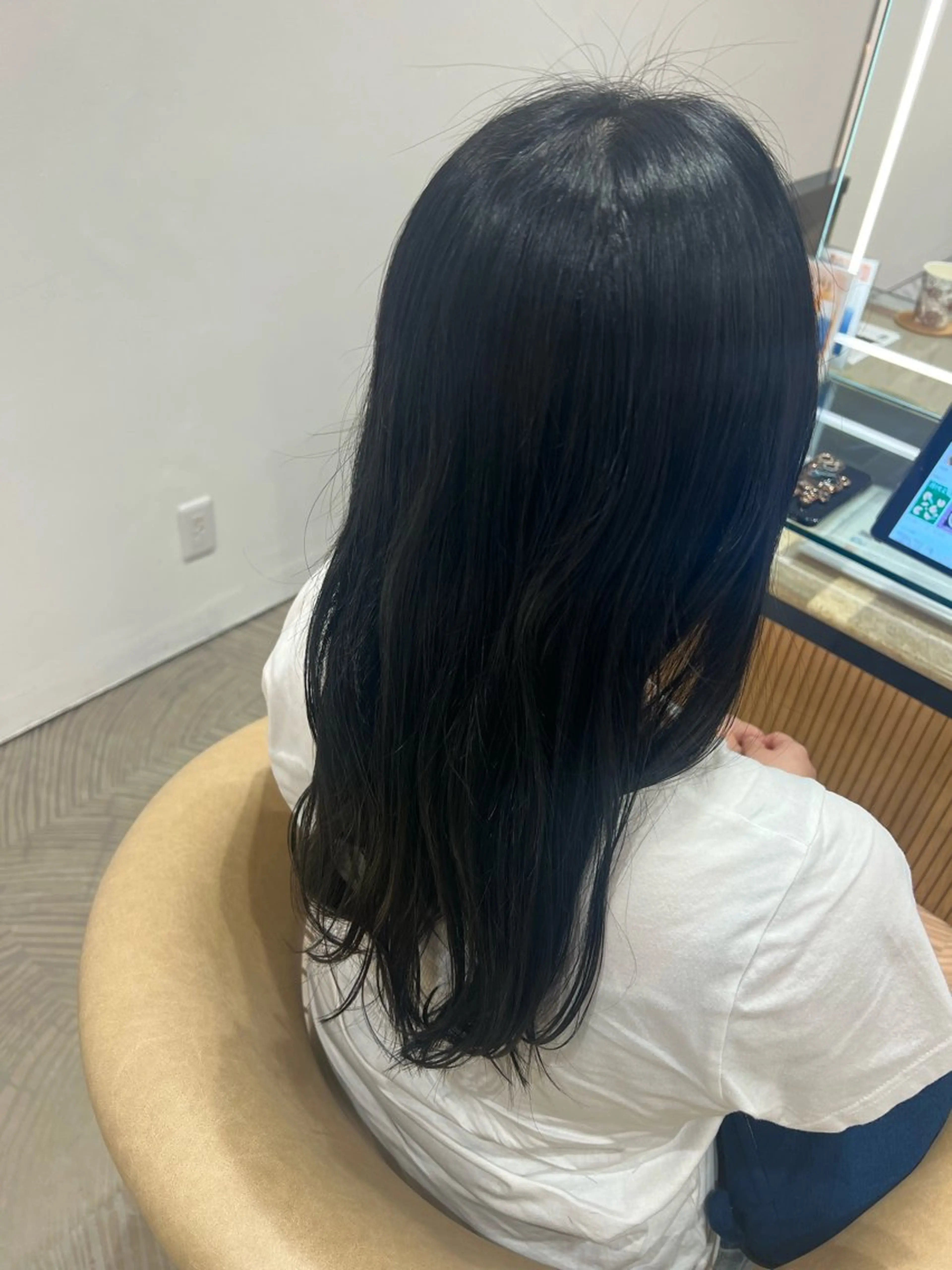 ロング ONE CONCEPT【ワンコンセプト】所属・飯味 華菜のヘアスタイル