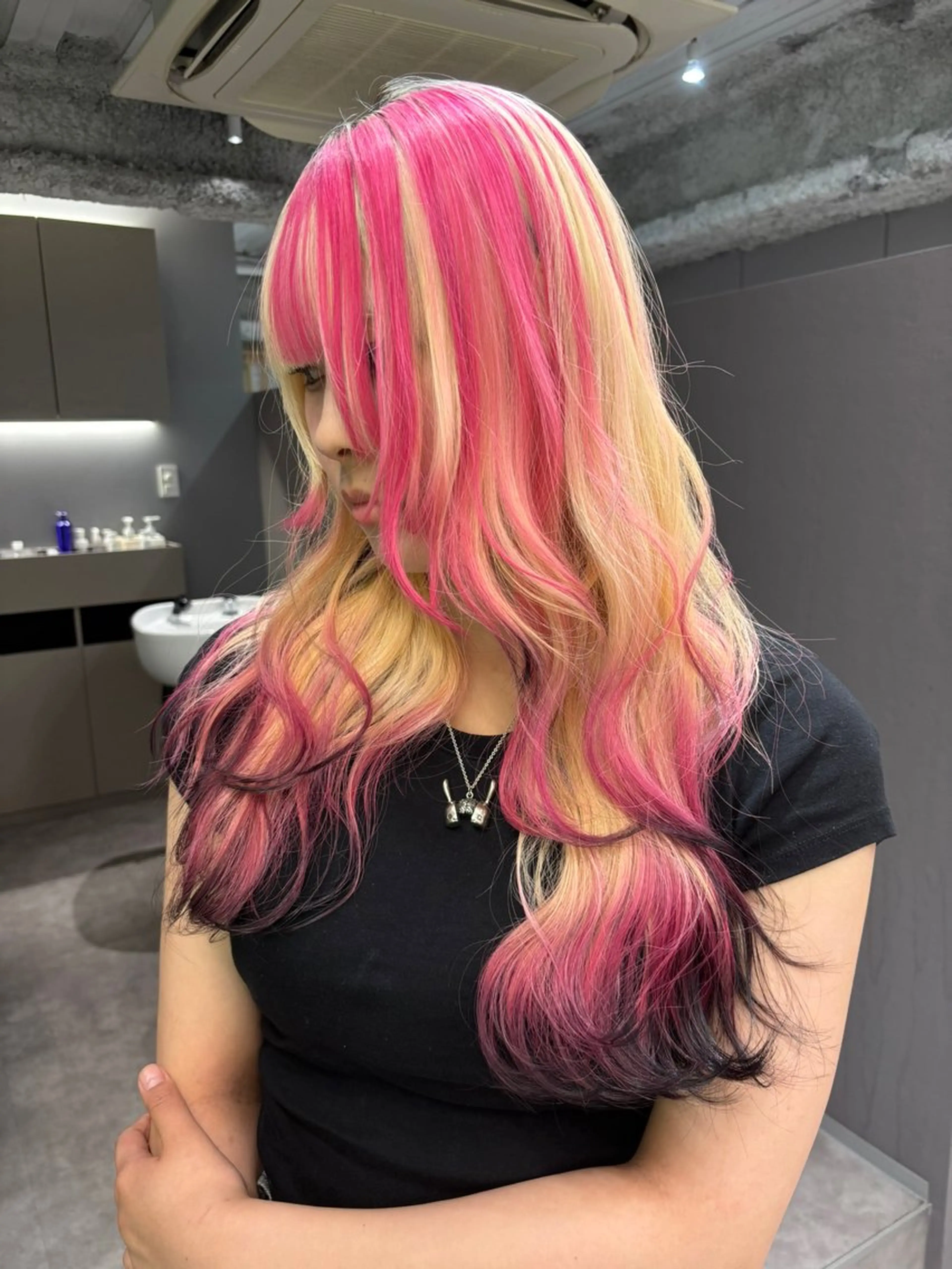 ロング カラー ブロンド デザインカラー 縮毛矯正 名古屋／デザイン／ ブリーチ/松井亮磨のヘアスタイル