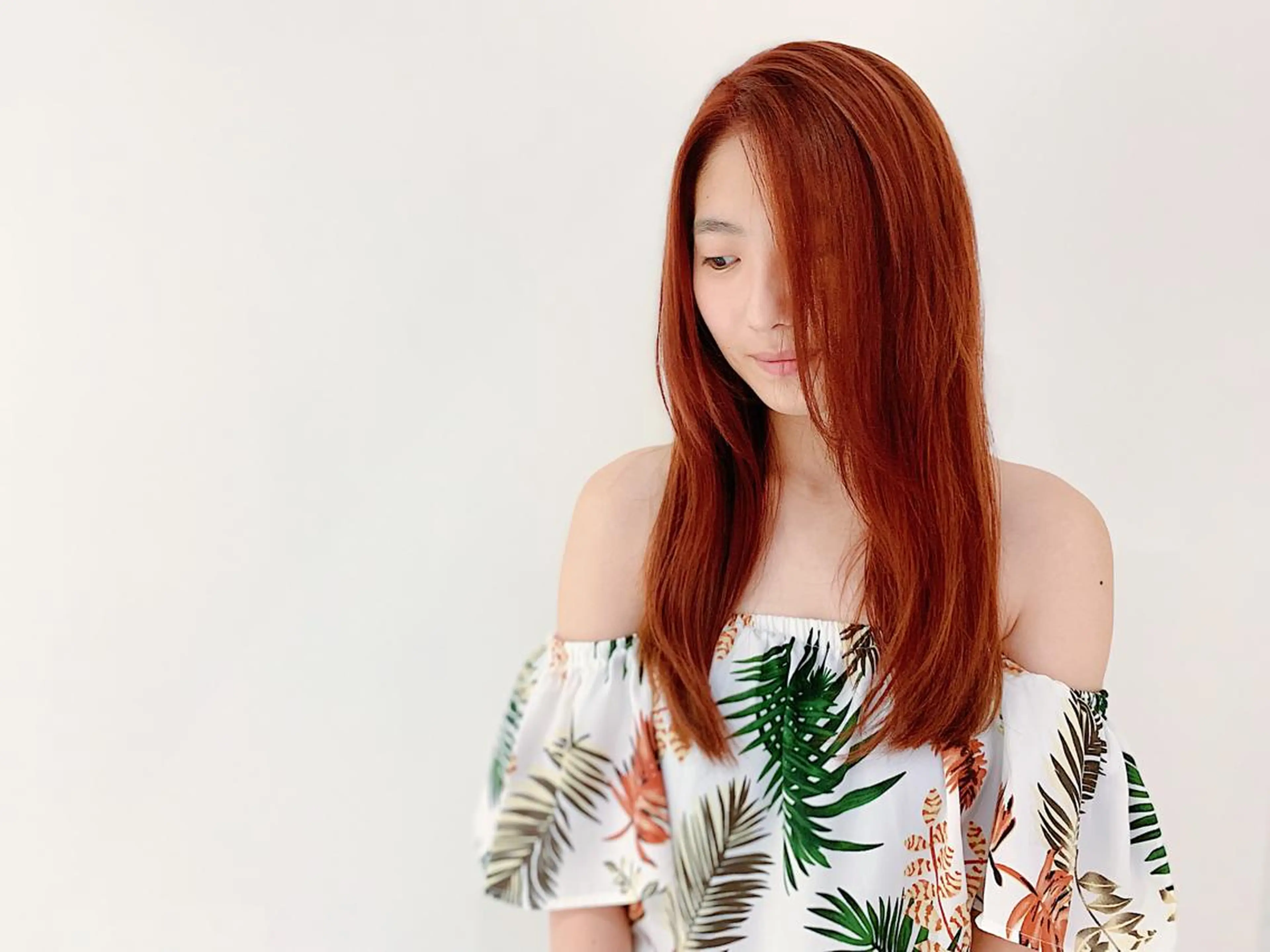 ロング カラー ブリーチ レッドカラー ヘアカラー トリートメント タカハシ ハヤトのヘアスタイル