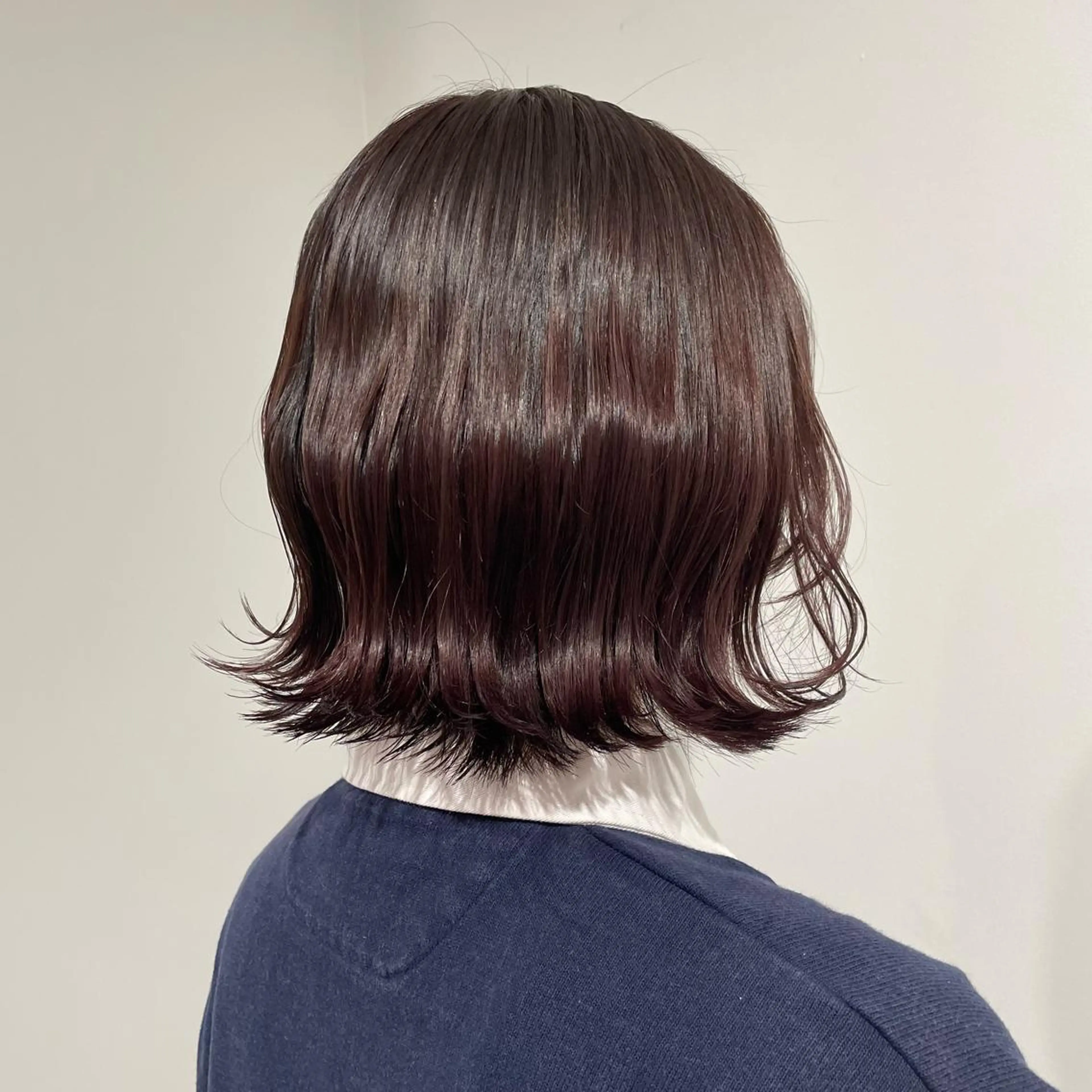 ショート カラー あずま みゆのヘアスタイル