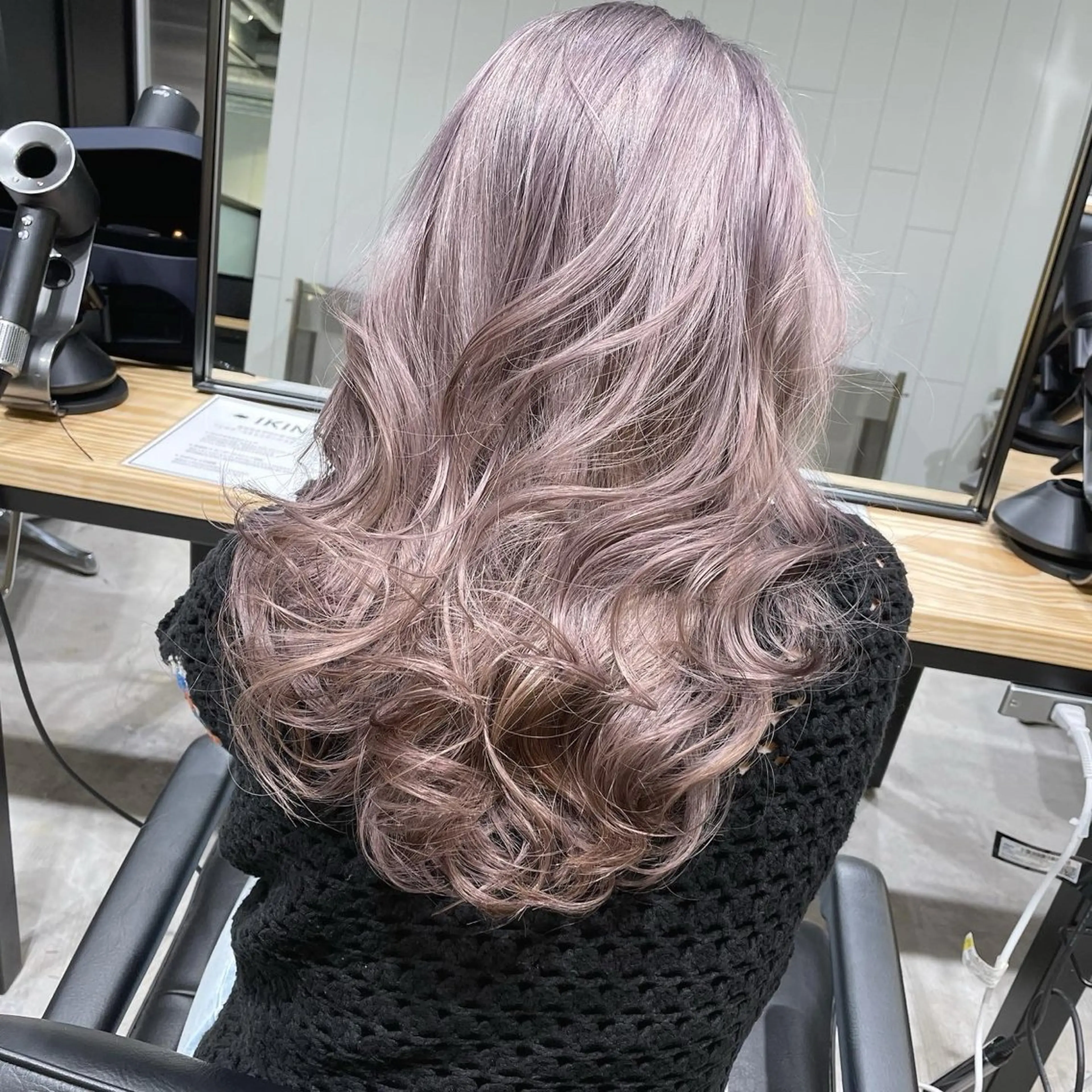 ロング カラー カット ヘアカラー トリートメント ヘアセット 💜ハイトーン💛 マジカルかいちゃんのヘアスタイル