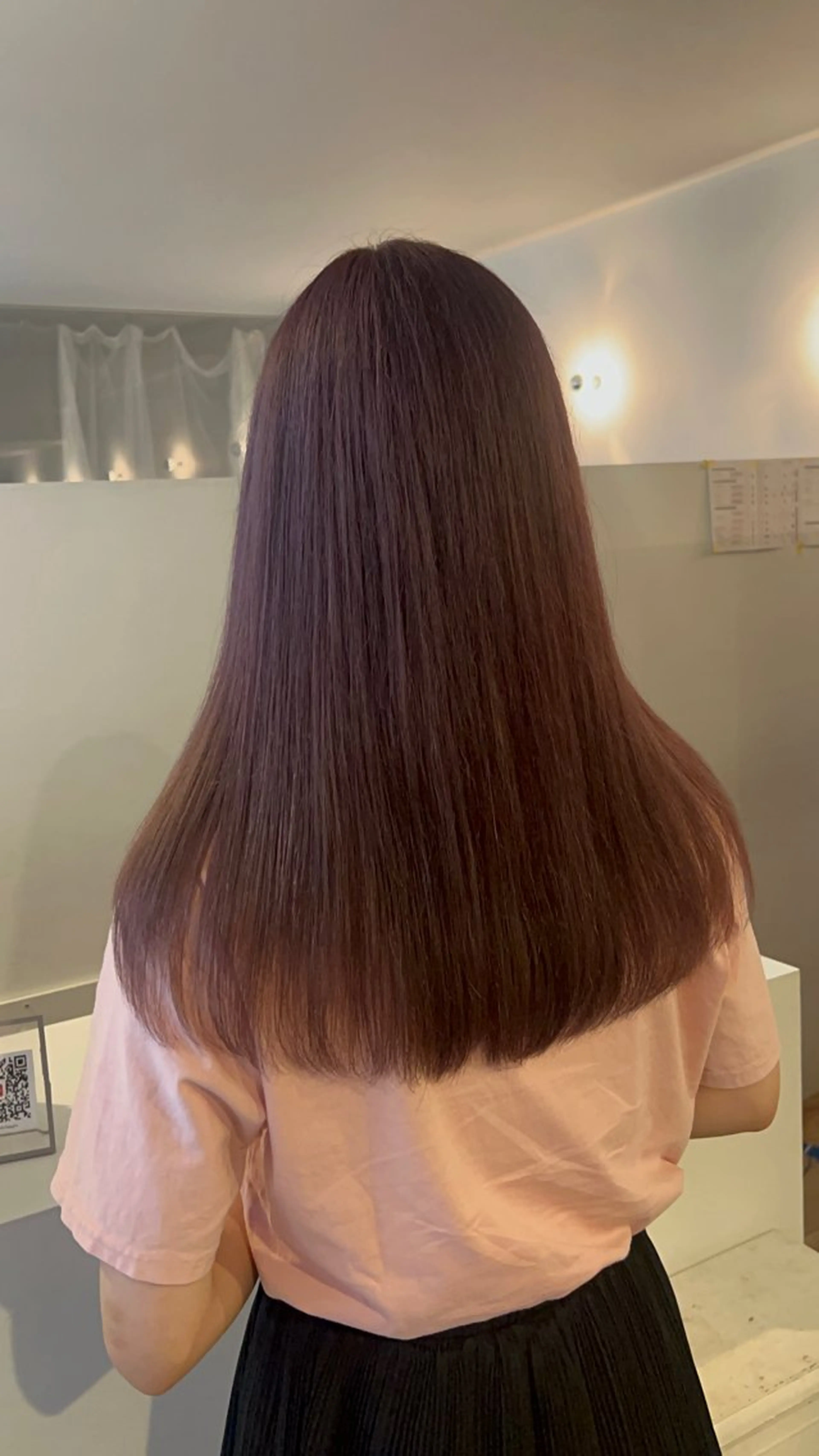 ロング カラー 【YOKE】　西田 乃那のヘアスタイル