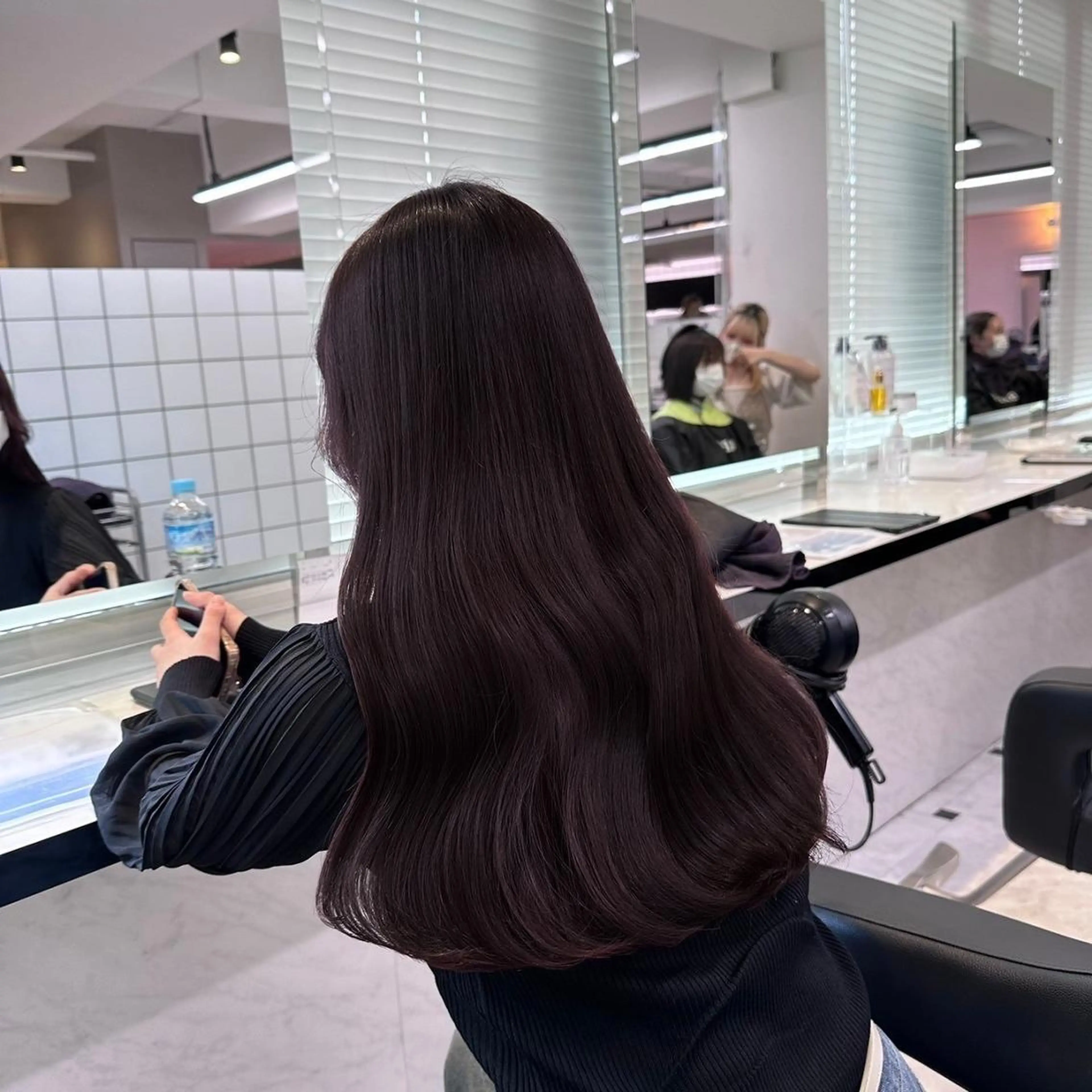 カラー 透明感ラベンダー/ レイヤー/表参道のヘアスタイル