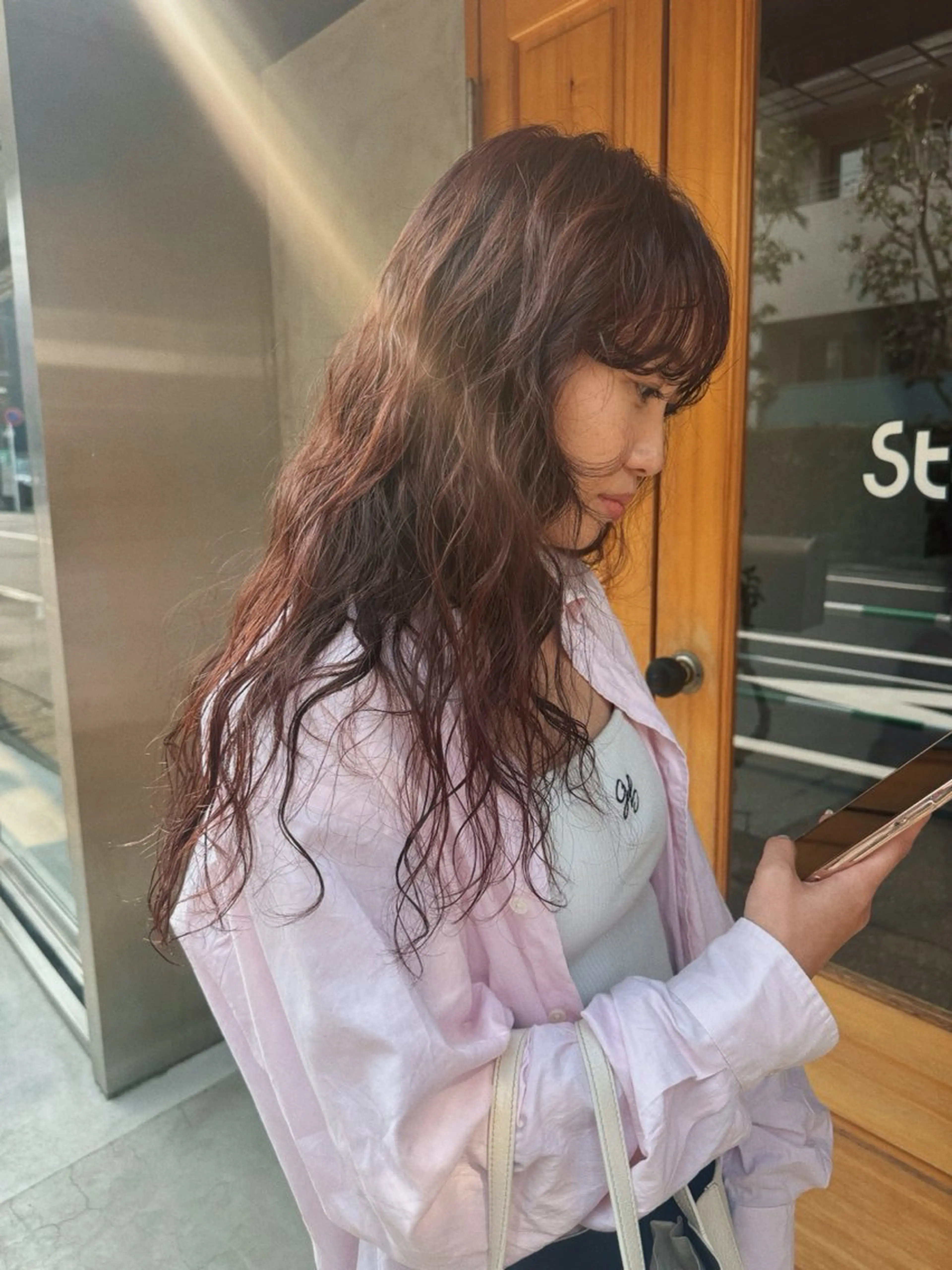 ロング パーマ ヘアアレンジ くせ毛 ロング カット パーマ トリートメント ヘアセット stand所属・ニュアンスヘア🌔 nanakoのヘアスタイル