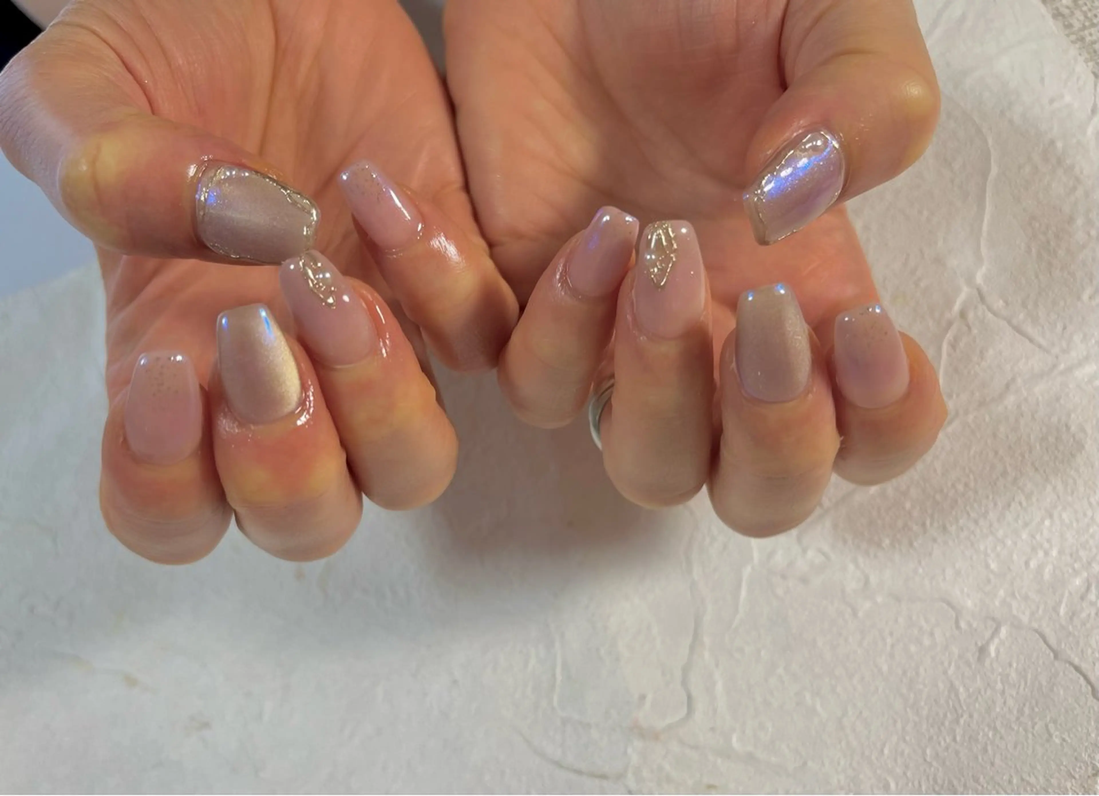 ネイル オーロラネイル フットネイル フレンチネイル ジェルネイル マグネットネイル kiki nail たまプラーザのネイルデザイン