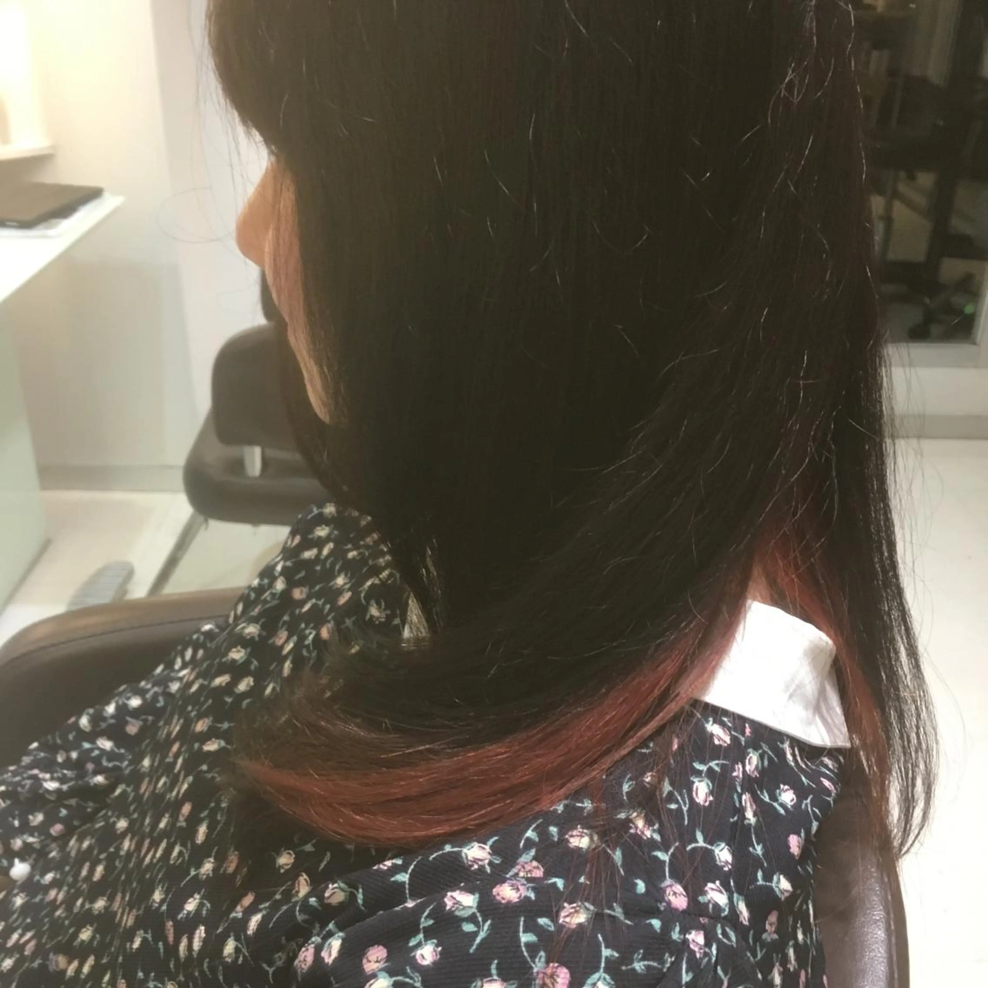 セミロング カラー レッドカラー しのはら まどかのヘアスタイル