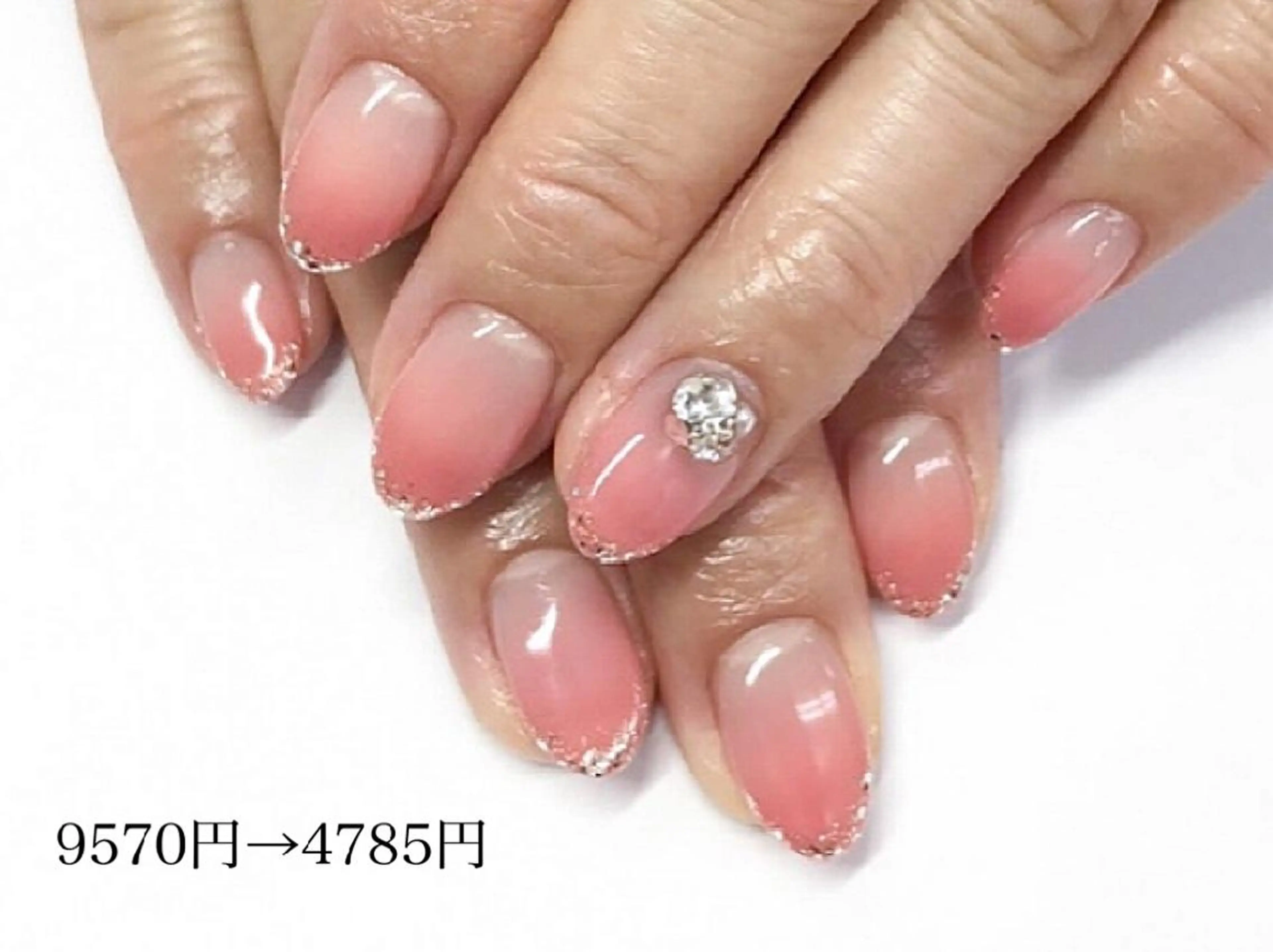 ネイル ネイルR新百合ヶ丘店所属・ネイルR 新百合ヶ丘のネイルデザイン