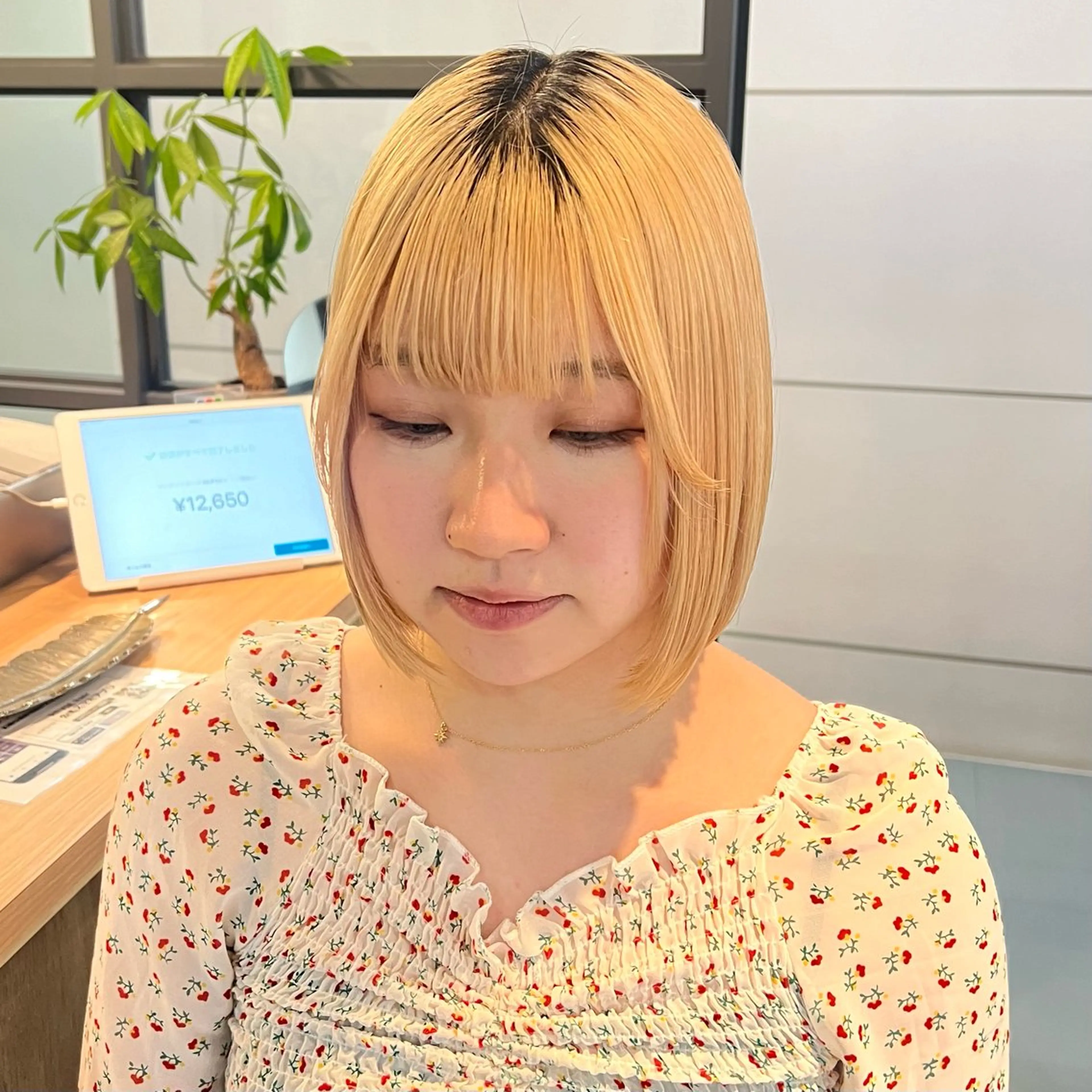 ショート ボブ Neale. ユメのヘアスタイル