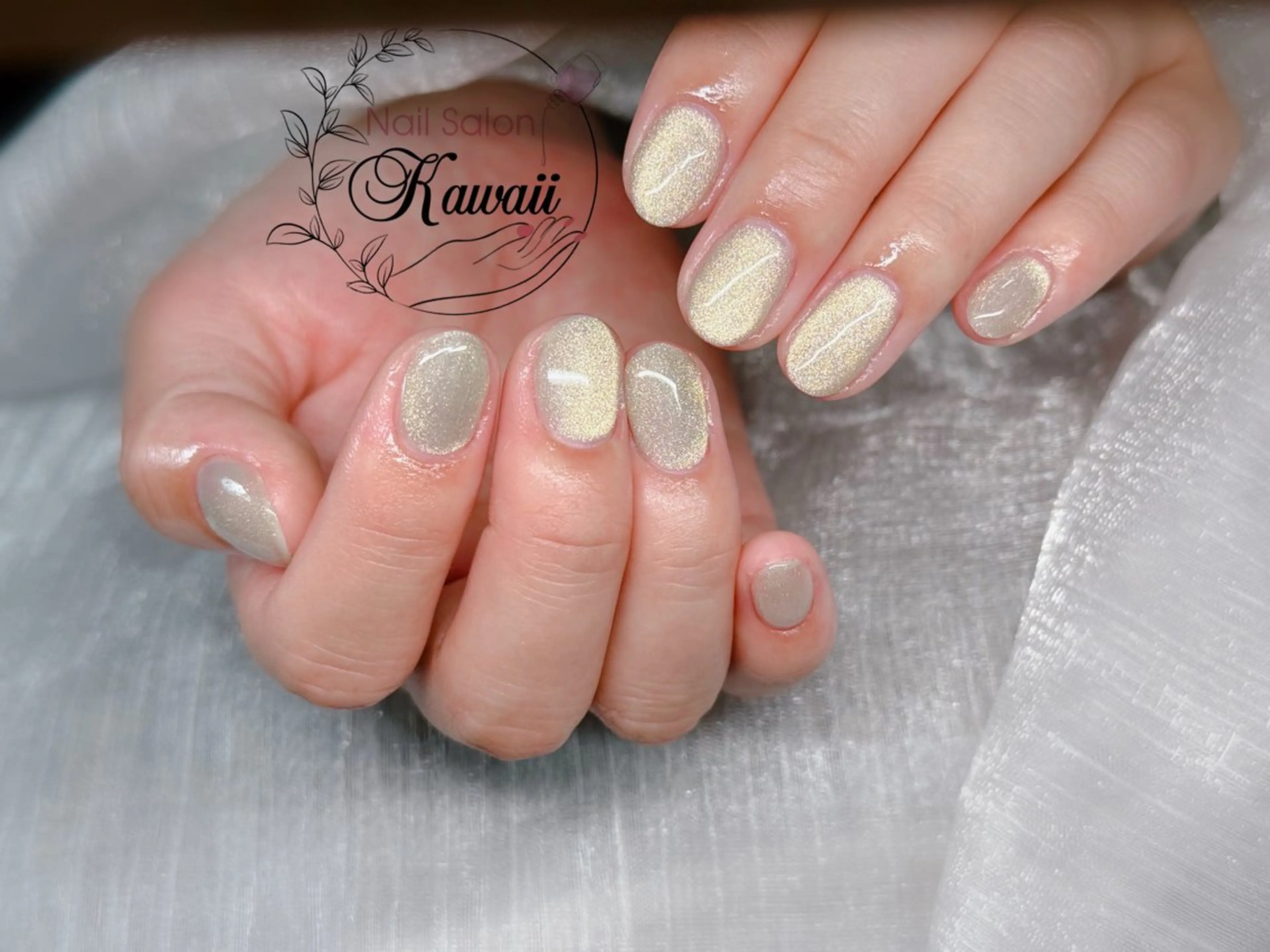 ネイル 長さ出し フットネイル フレンチネイル マグネットネイル ミラーネイル Kawaii Nail Salon所属・YURI NAIL NARITAのネイルデザイン