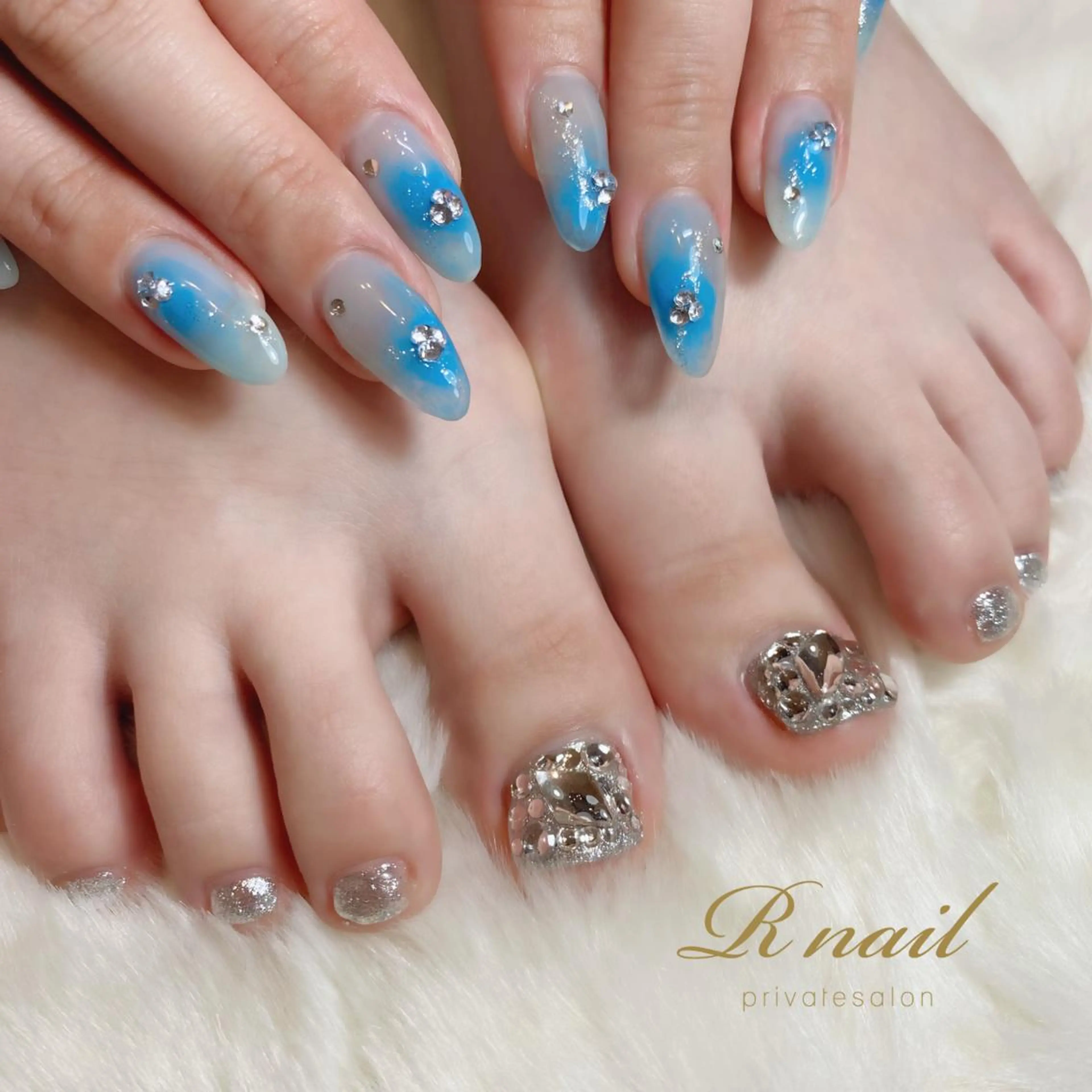 ネイル R nailのネイルデザイン