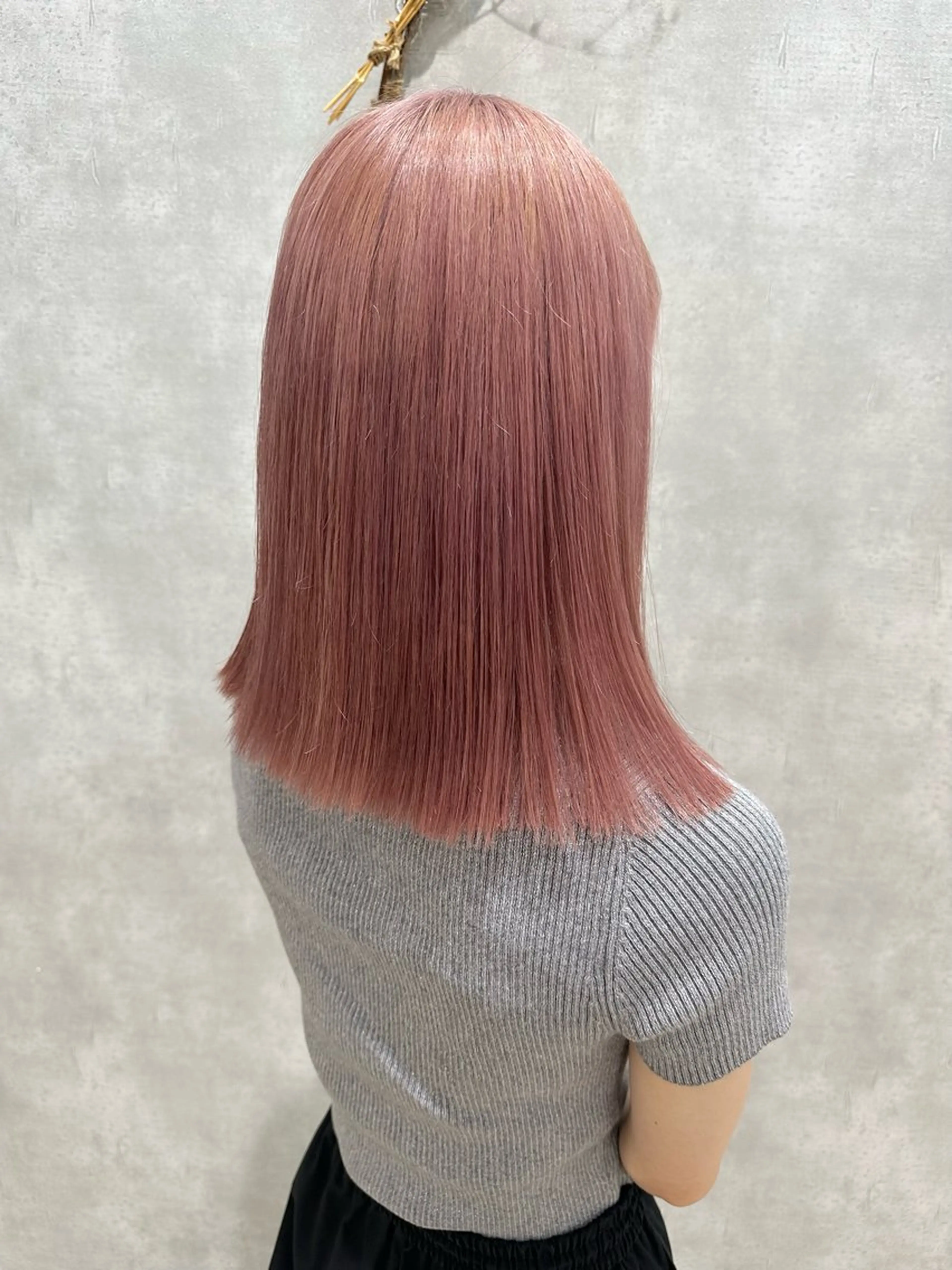 ミディアム カラー ヘアアレンジ ピンクカラー ヘアカラー hiar make ROSEL所属・ROSEL末吉 海渡のヘアスタイル
