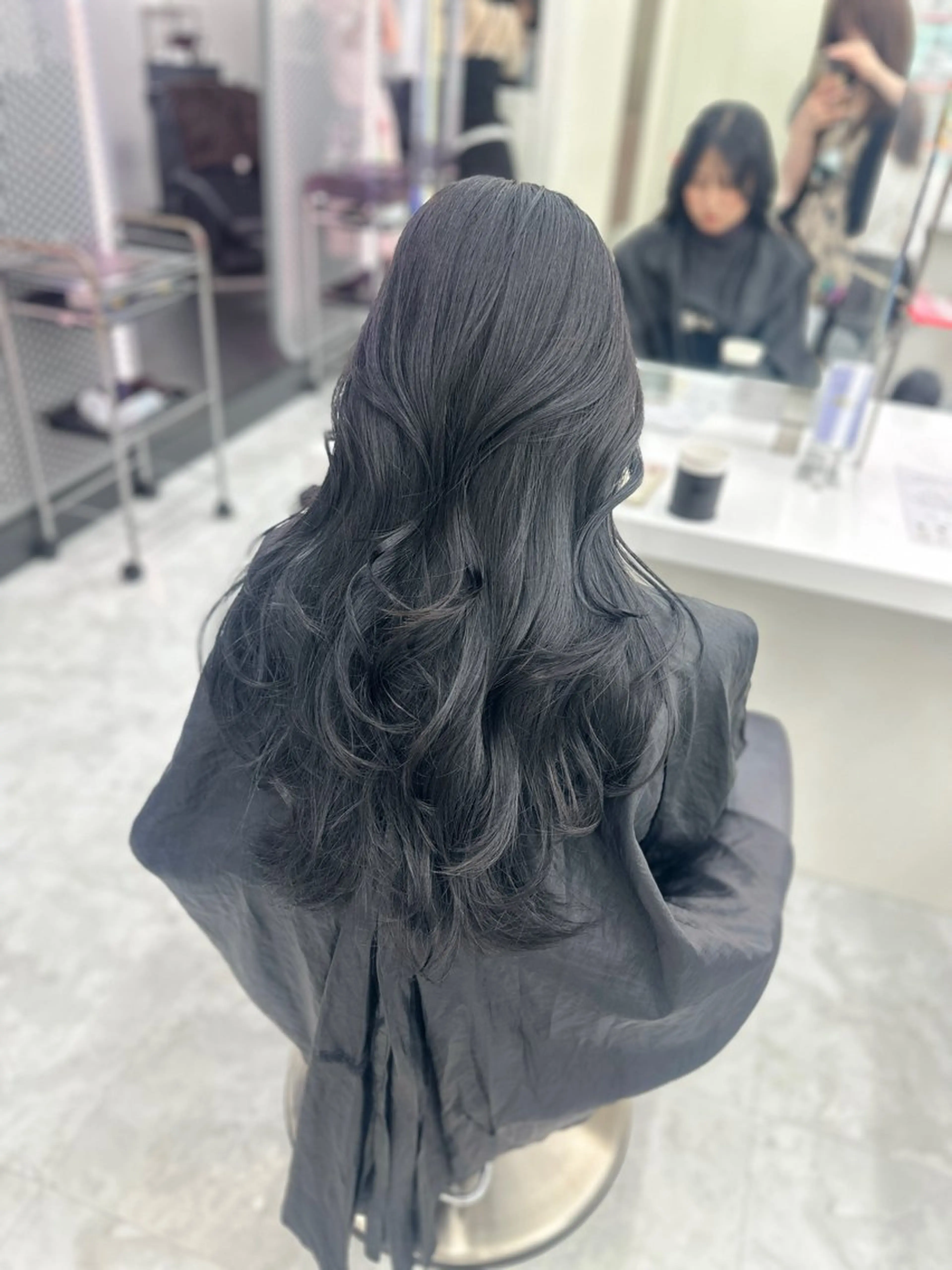 カラー ブリーチなし🫧韓国 🫧HANA🫧のヘアスタイル