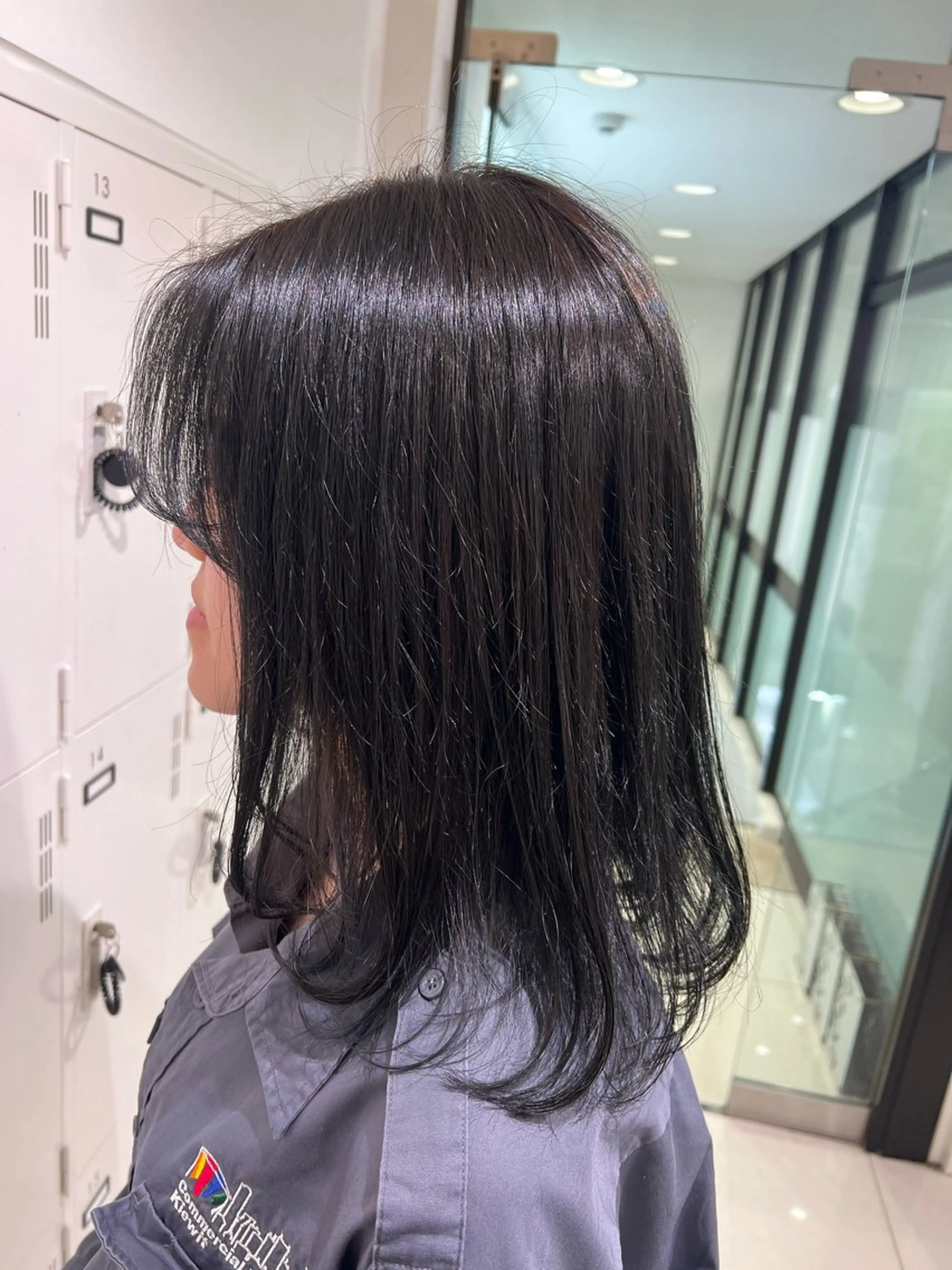 セミロング カラー 透明感カラー グレージュ レイヤーカット カット ヘアカラー 【暖色カラー特化】 中山由梨のヘアスタイル
