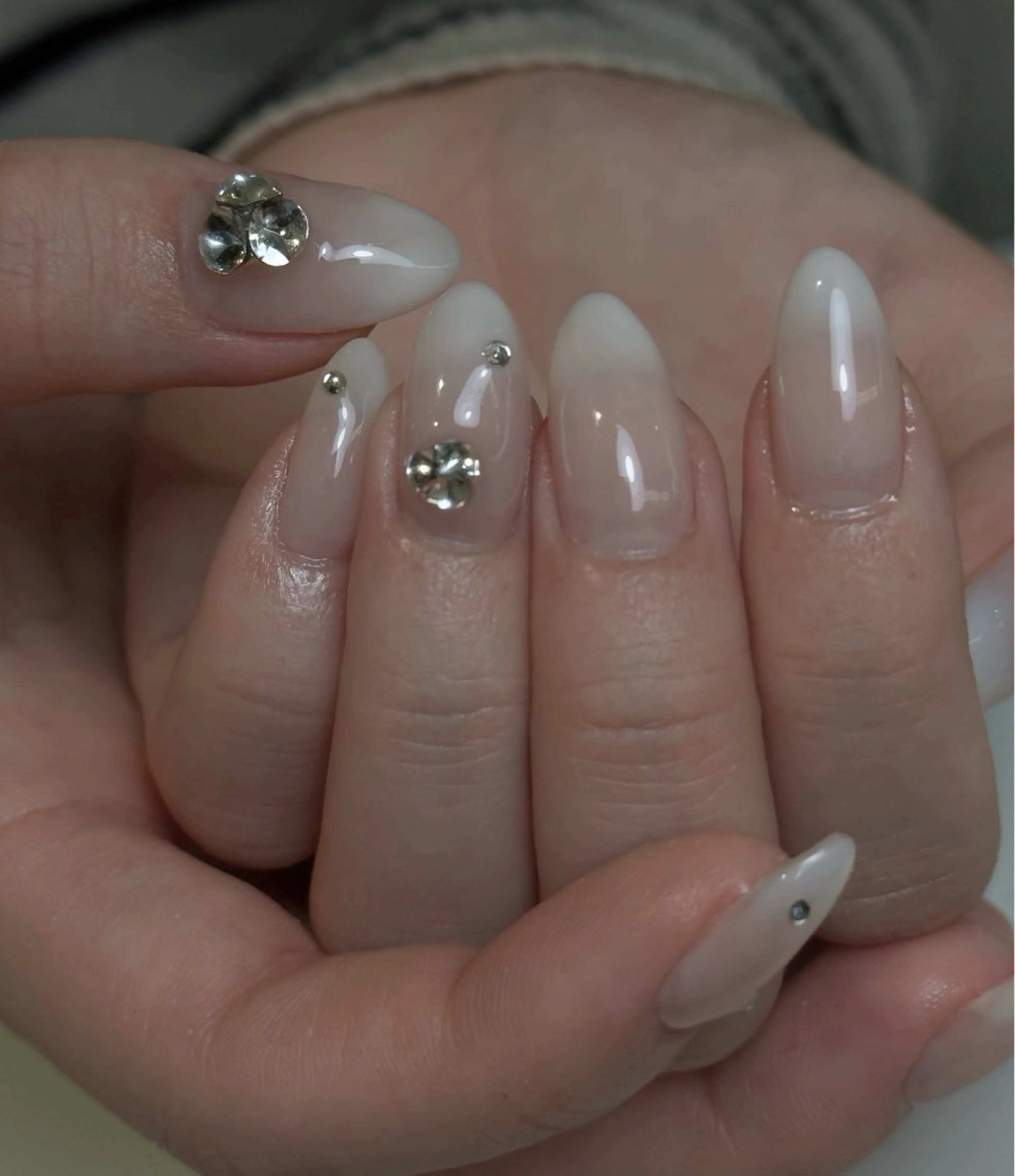 ネイル チークネイル フレンチネイル 韓国ネイル マグネットネイル 持ち込み ハンドネイル Hi nail🎀 池袋kozueのネイルデザイン