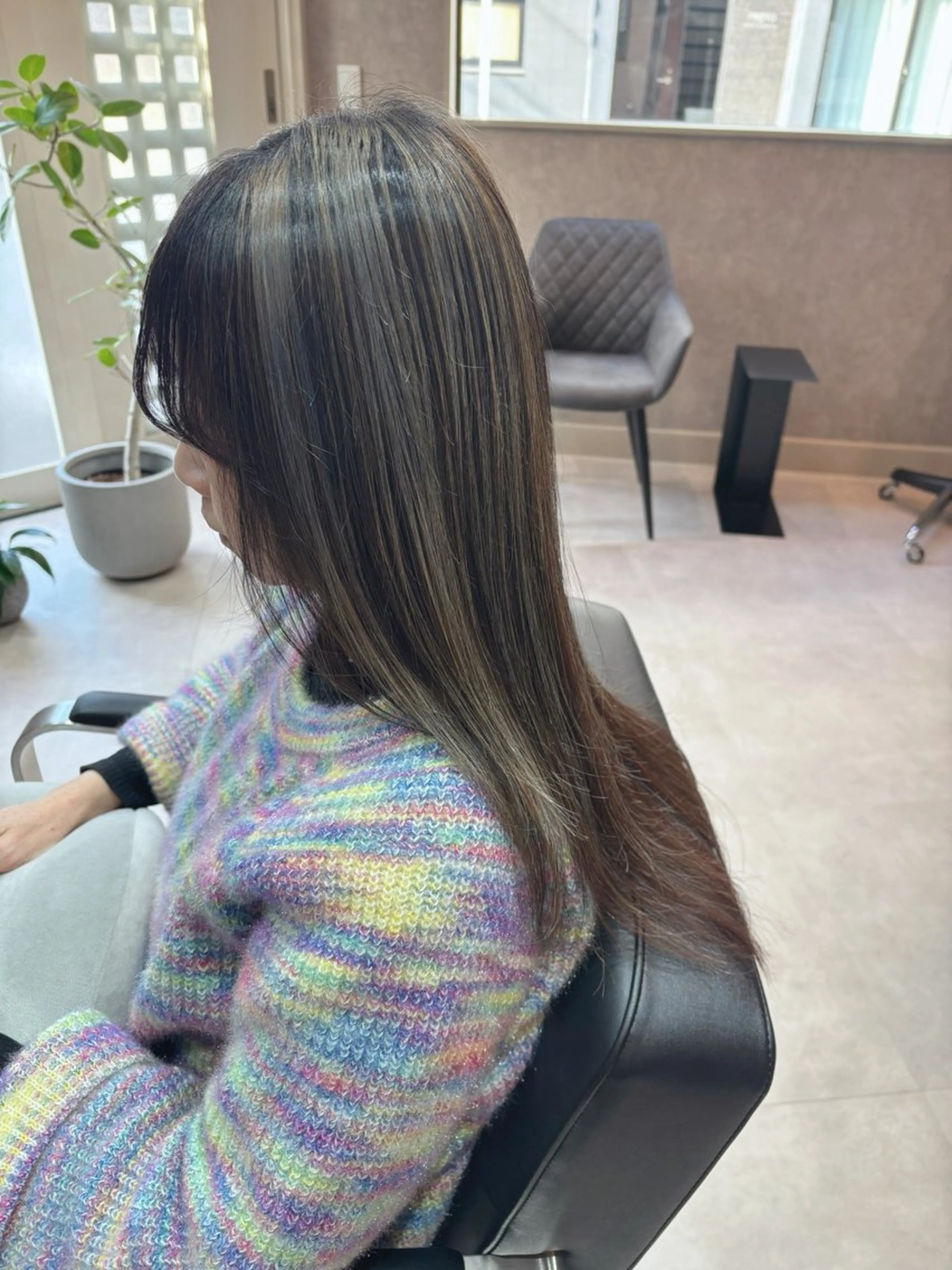 セミロング カット ヘアカラー AdeLaide Hair所属・Mina Akiyamaのヘアスタイル