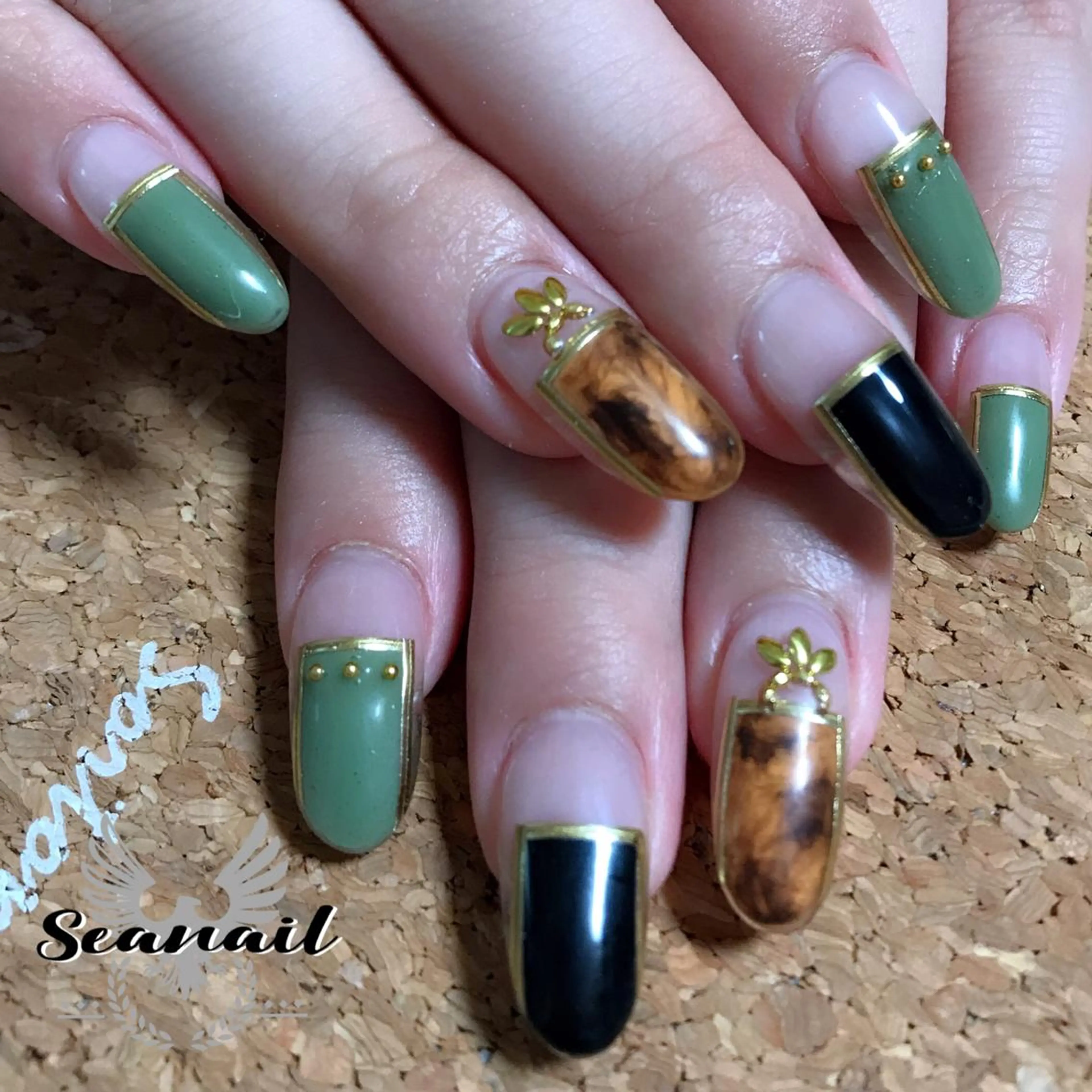 ネイル 小尾 栞のネイルデザイン