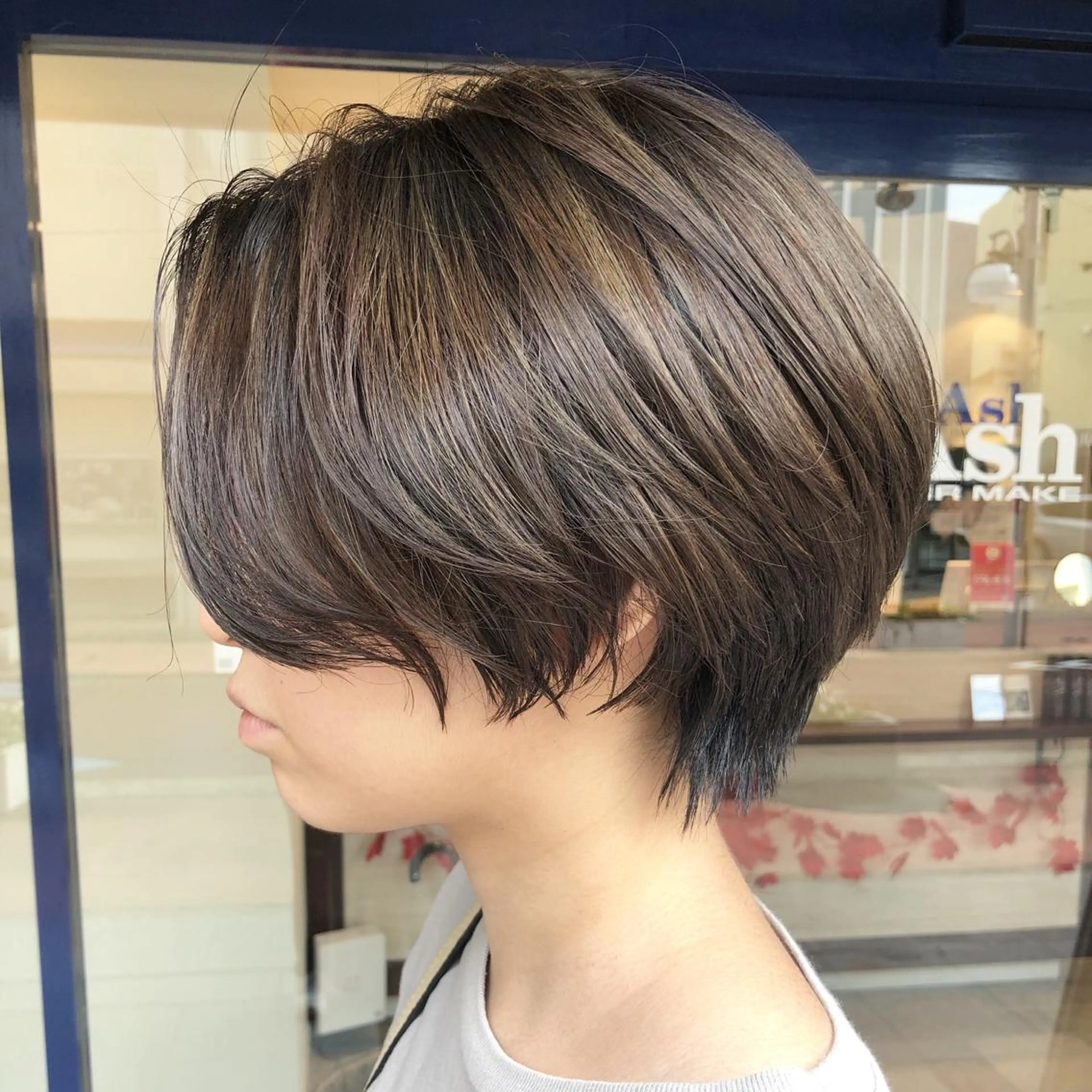 ショート カット ヘアカラー 三川 洋樹のヘアスタイル