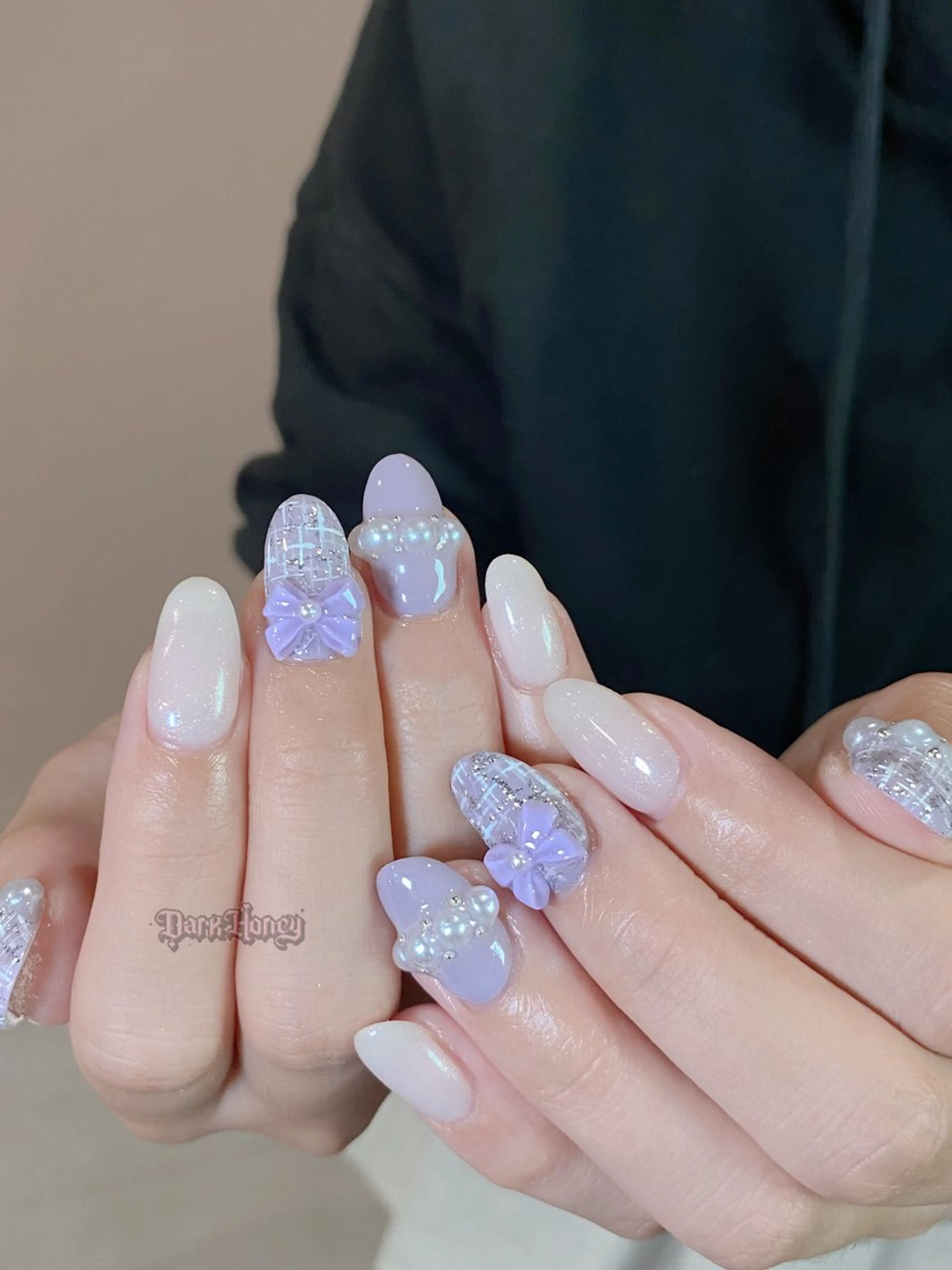 ネイル ガーリー リボン ツイードネイル ハンドネイル ハンドケア DarkHoney 池袋店のネイルデザイン