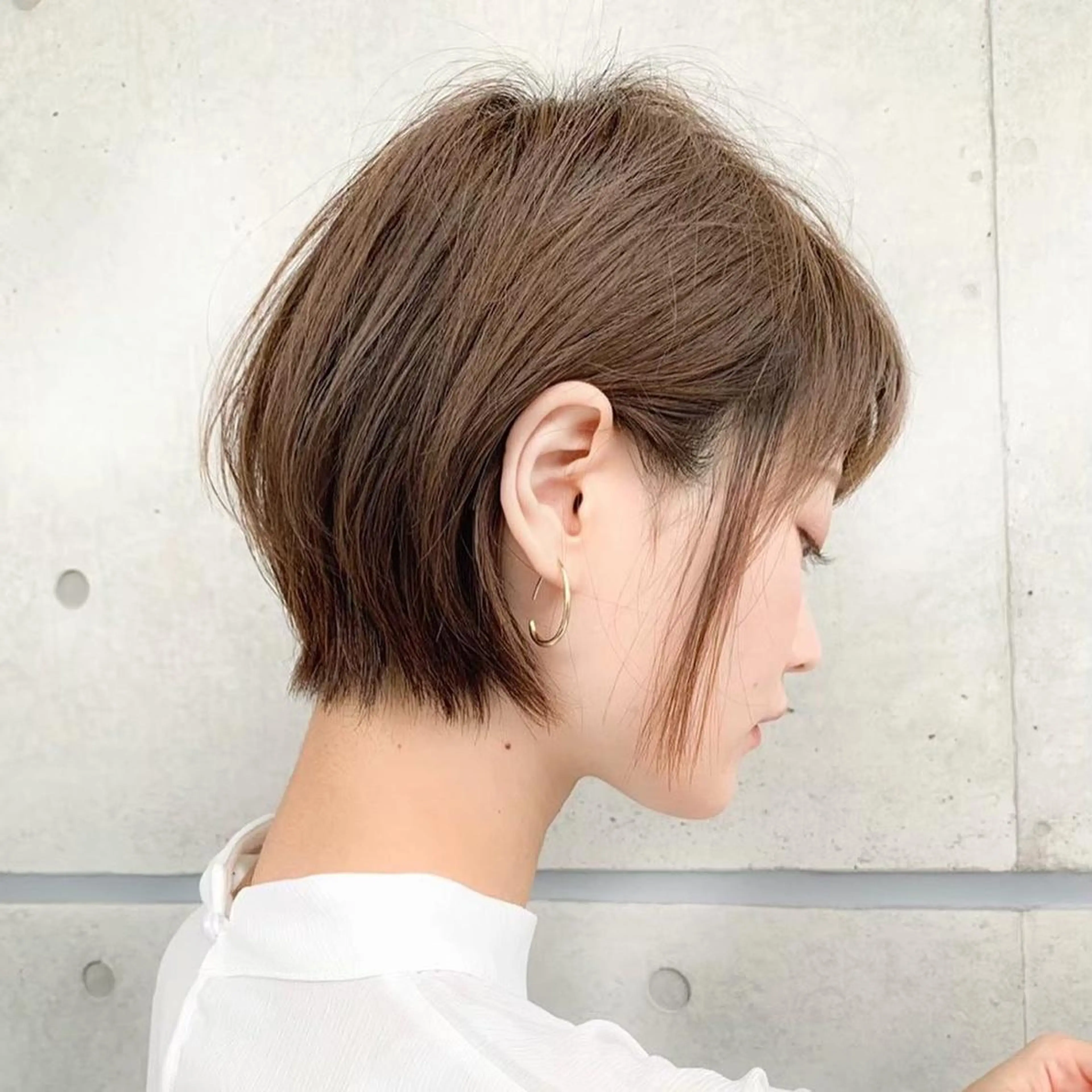 ショート カラー 💕コテ巻き風パーマ 💕KEIYA 💕のヘアスタイル