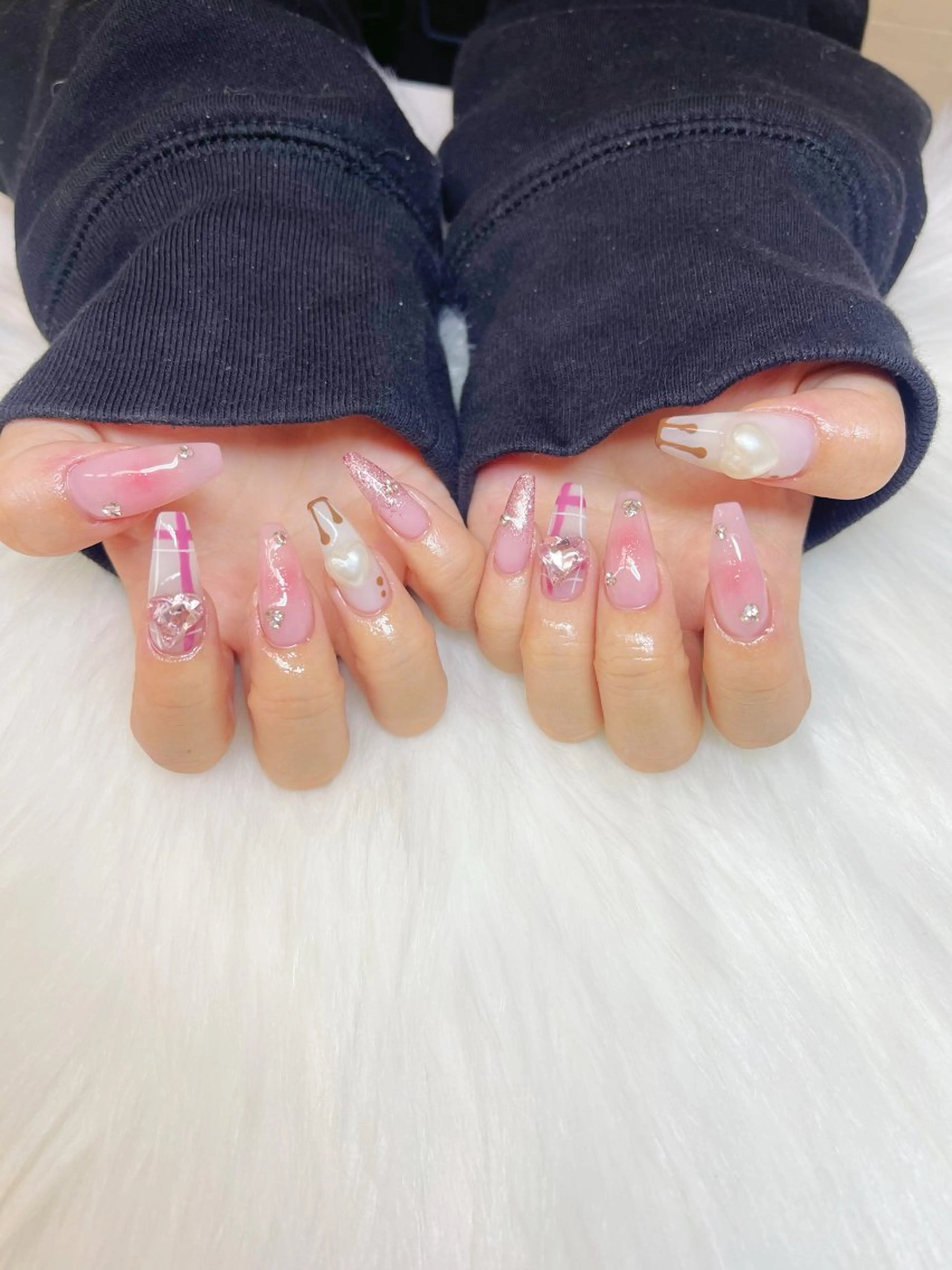 ネイル T-Rich所属・高野 沙玖良のネイルデザイン