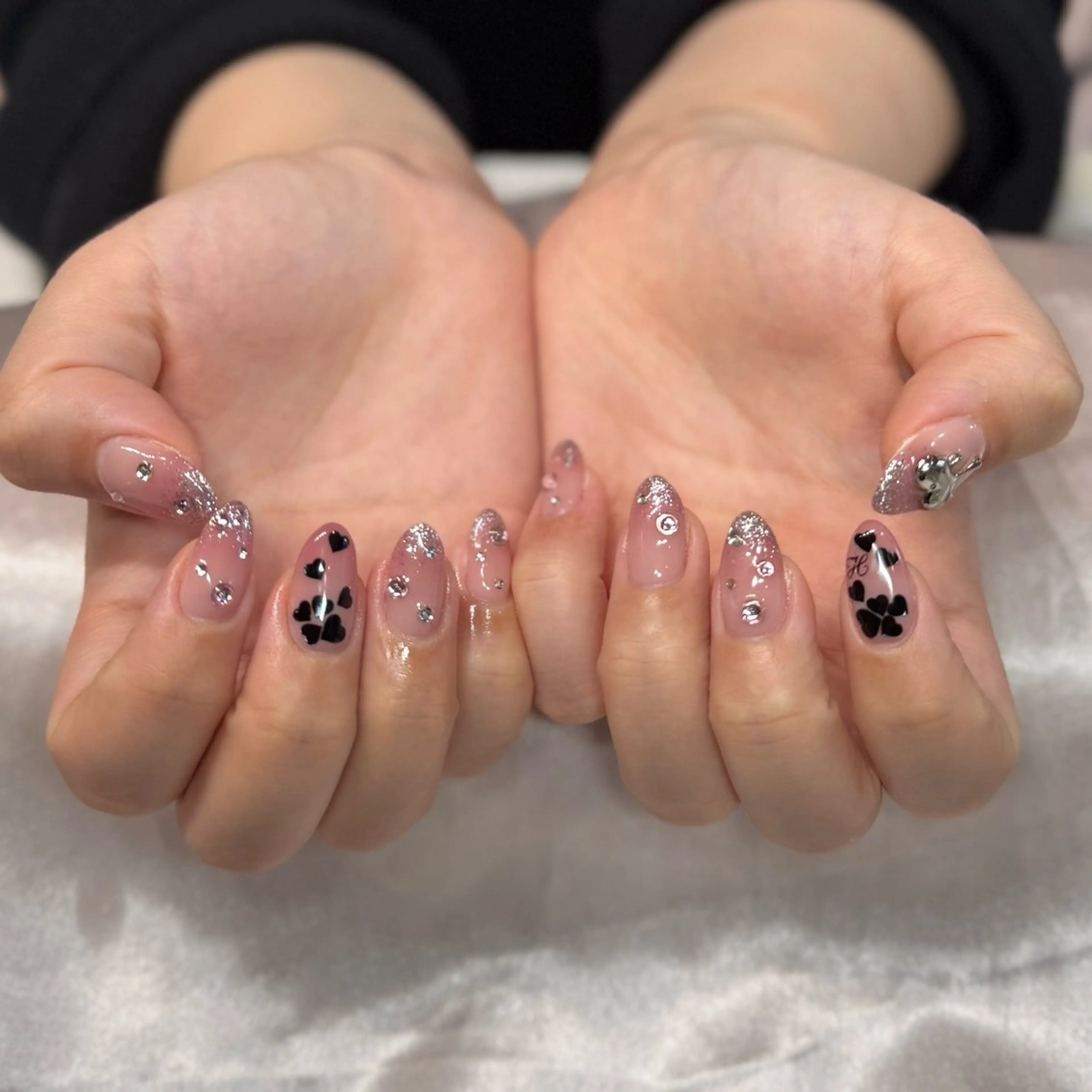 ネイル ハンドネイル Roy心斎橋 石川のネイルデザイン