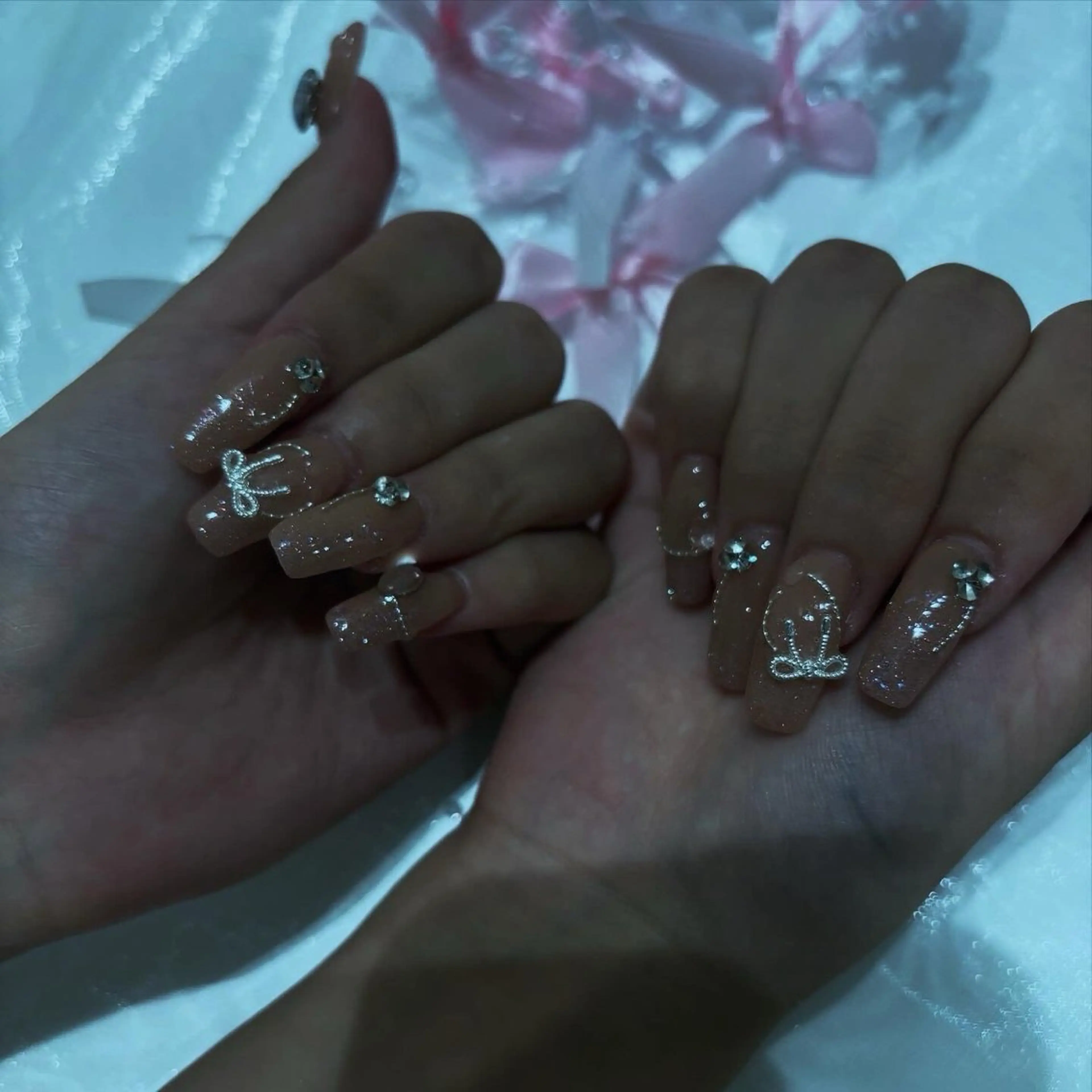 ネイル アートネイル 長さ出し フットネイル ハート キラキラネイル Vante梅田店所属・vante_aimi .パラジェル取扱店のネイルデザイン