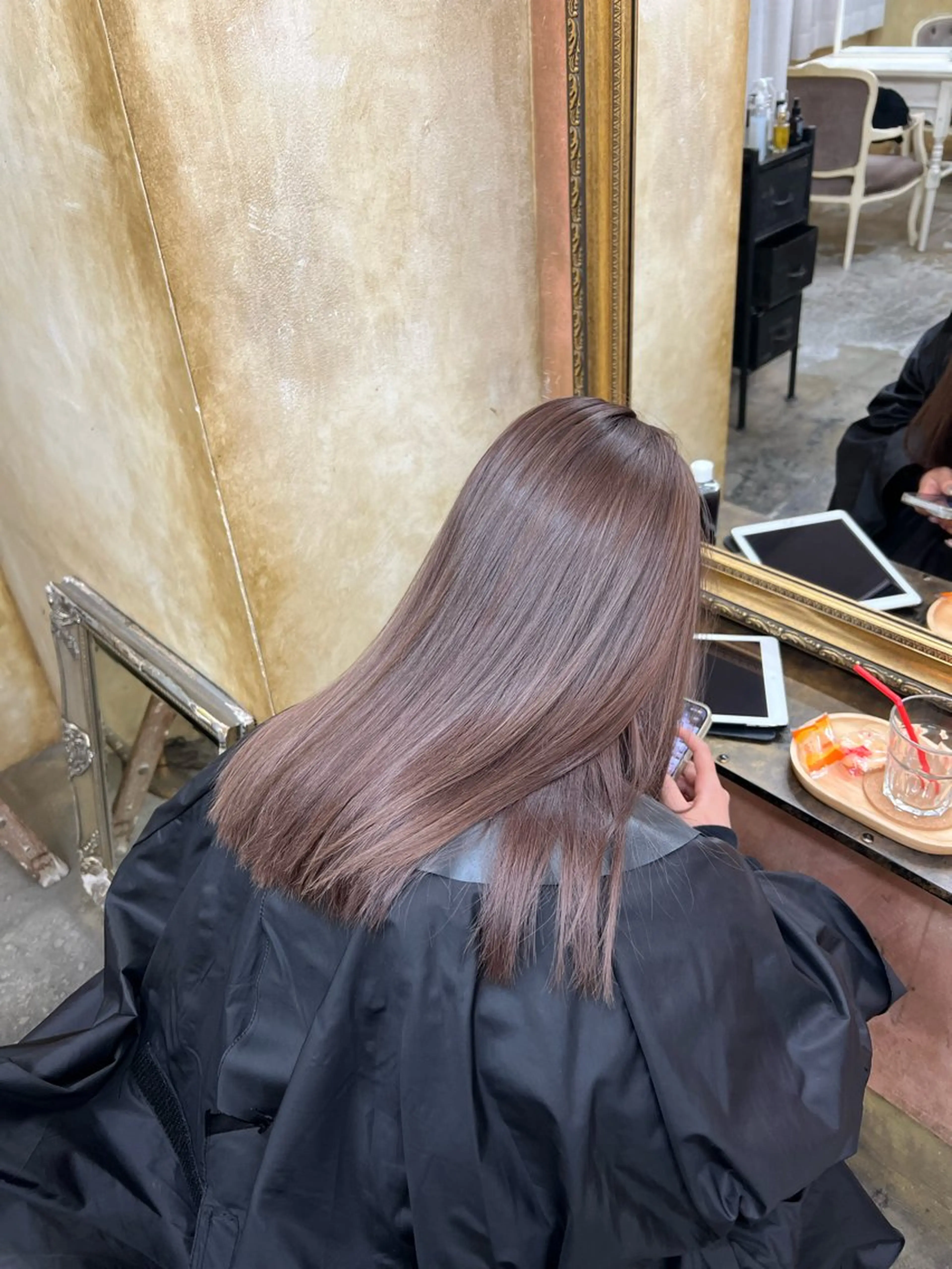 セミロング ヘアカラー トリートメント ともざねゆか UniQ/岡山駅のヘアスタイル