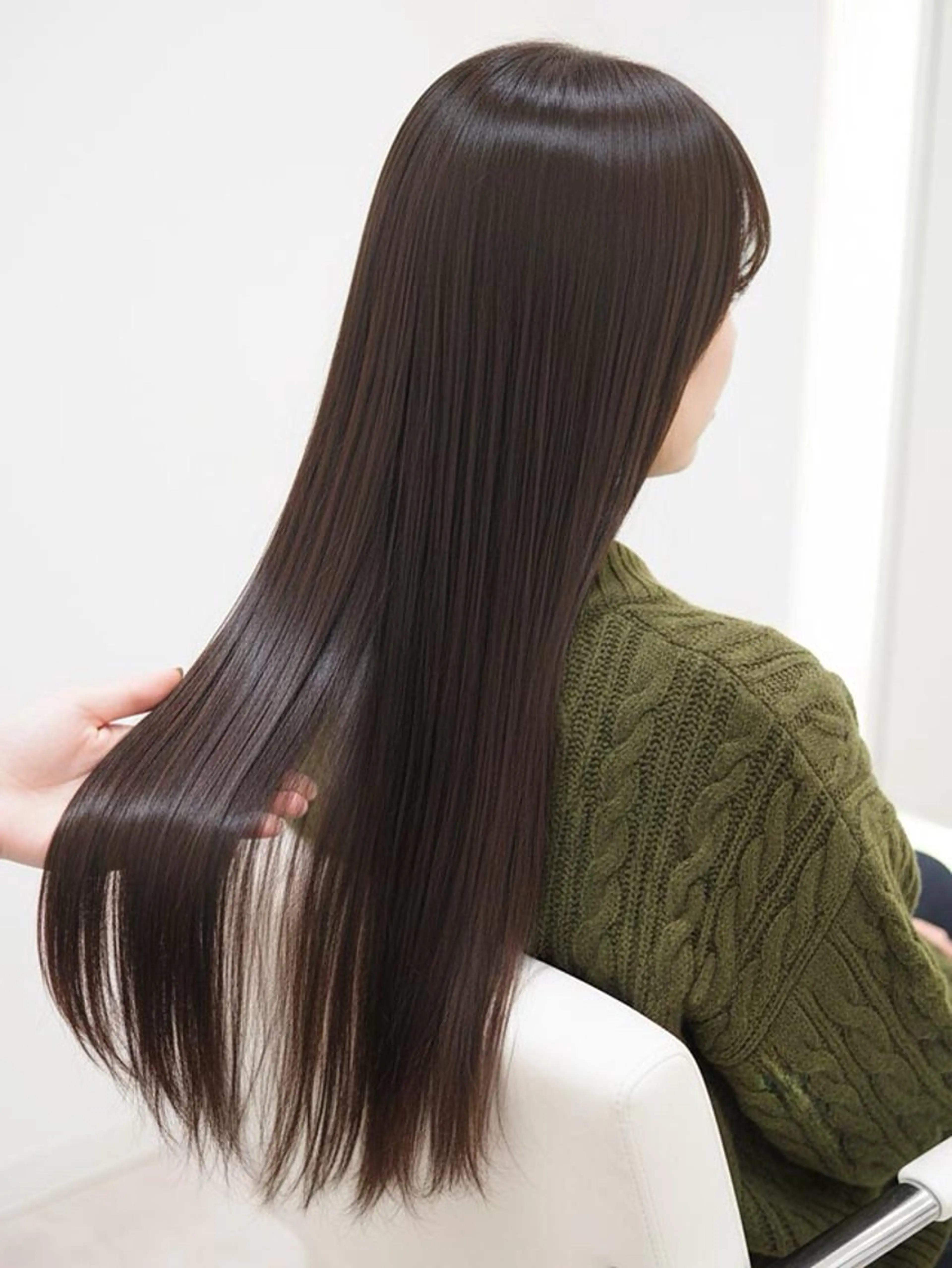 ロング MOLLASALON 浅香山店所属・髪質改善カラー 縮毛矯正🤍辻桃加のヘアスタイル