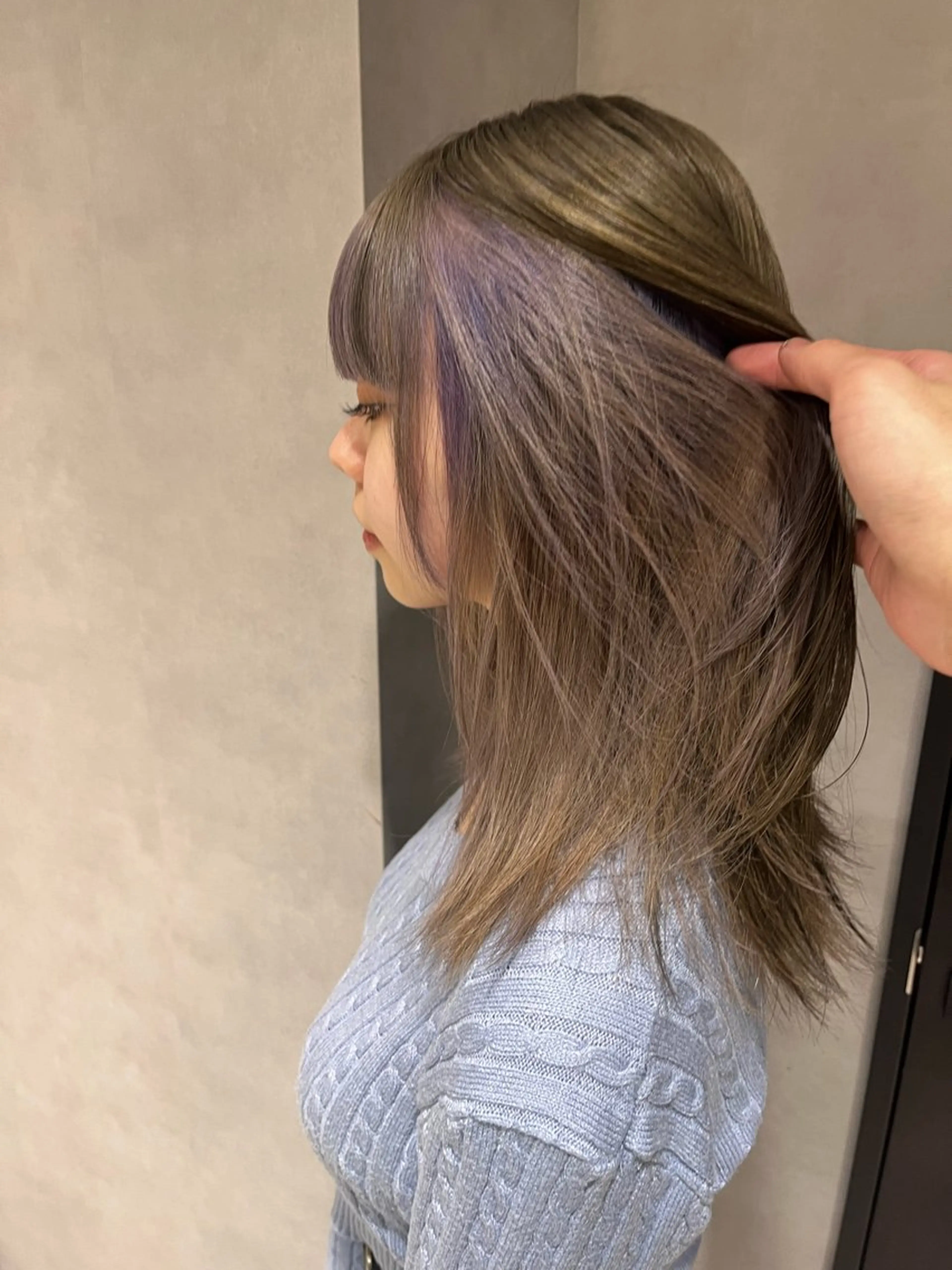 セミロング カラー ミストバング ブリーチ バイオレットカラー NYLON.所属・ブリーチ/縮毛矯正 ❤️‍🔥シンノスケのヘアスタイル