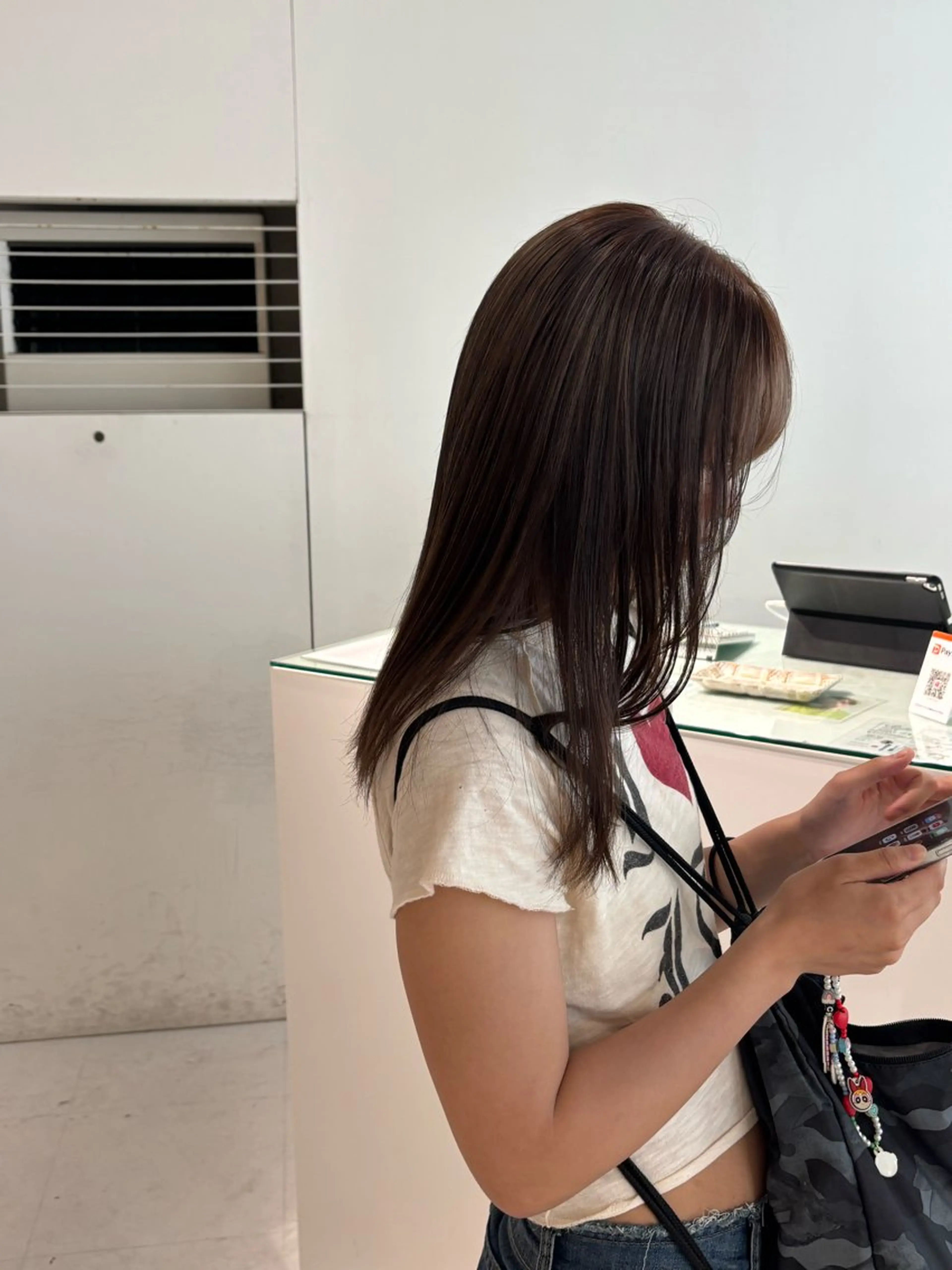 セミロング カラー 透明感カラーと映画 美容師/yujiのヘアスタイル