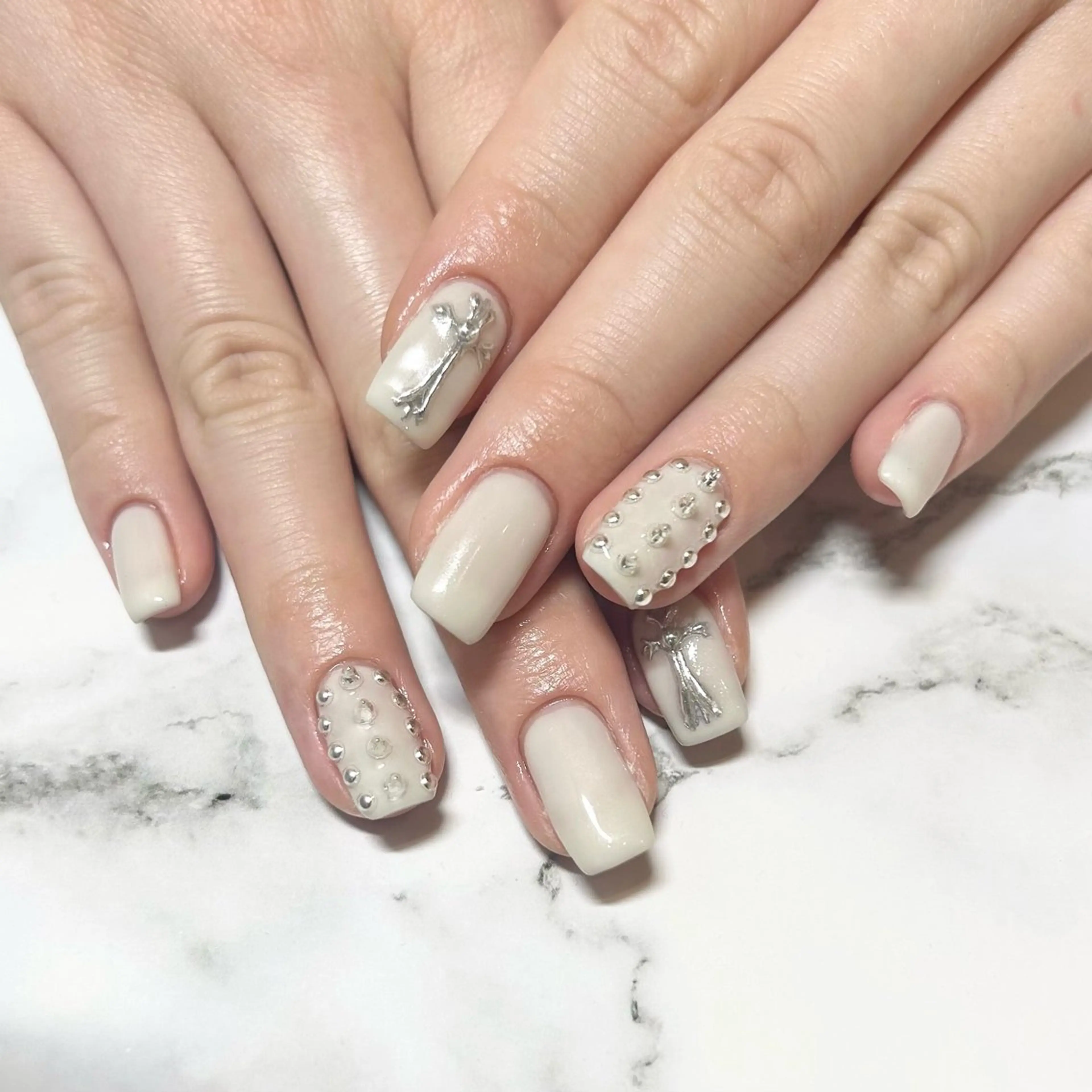 ネイル ハンドネイル ハンドケア she nail studio所属・パラジェル/スカルプ salonOerbaのネイルデザイン