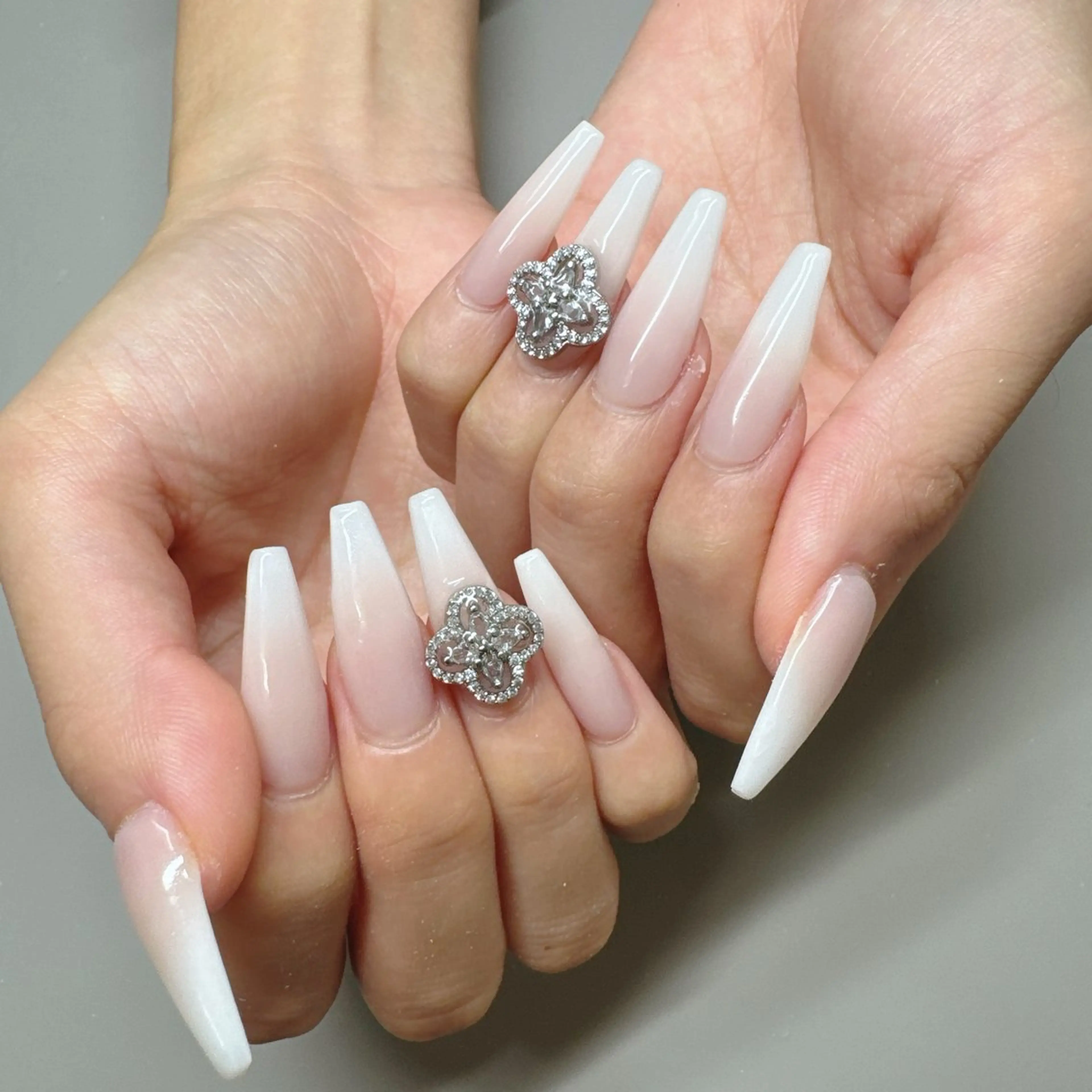 ネイル ハンドネイル NailSalonMooN所属・Nail Salon MooNのネイルデザイン