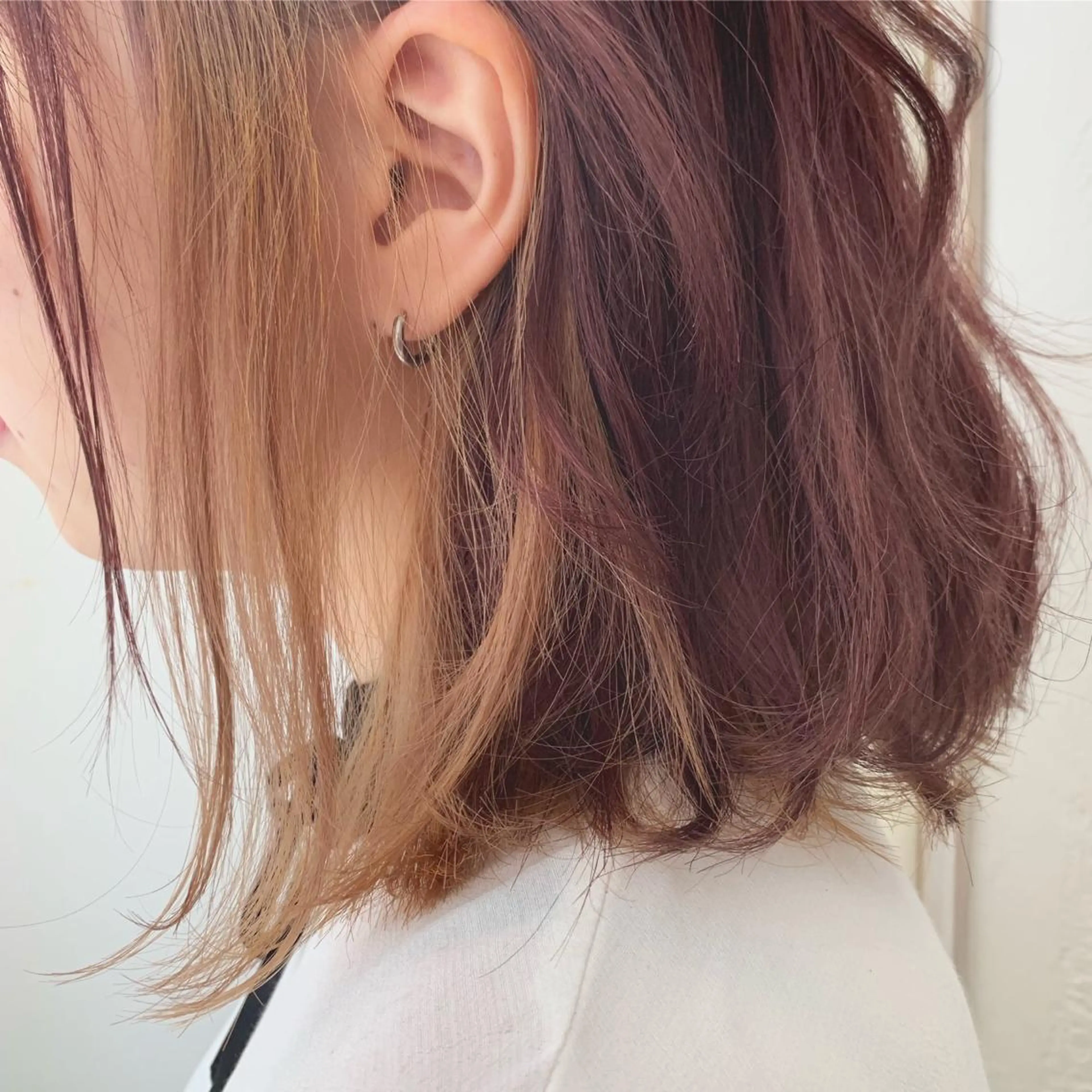 セミロング カラー fio マナミのヘアスタイル