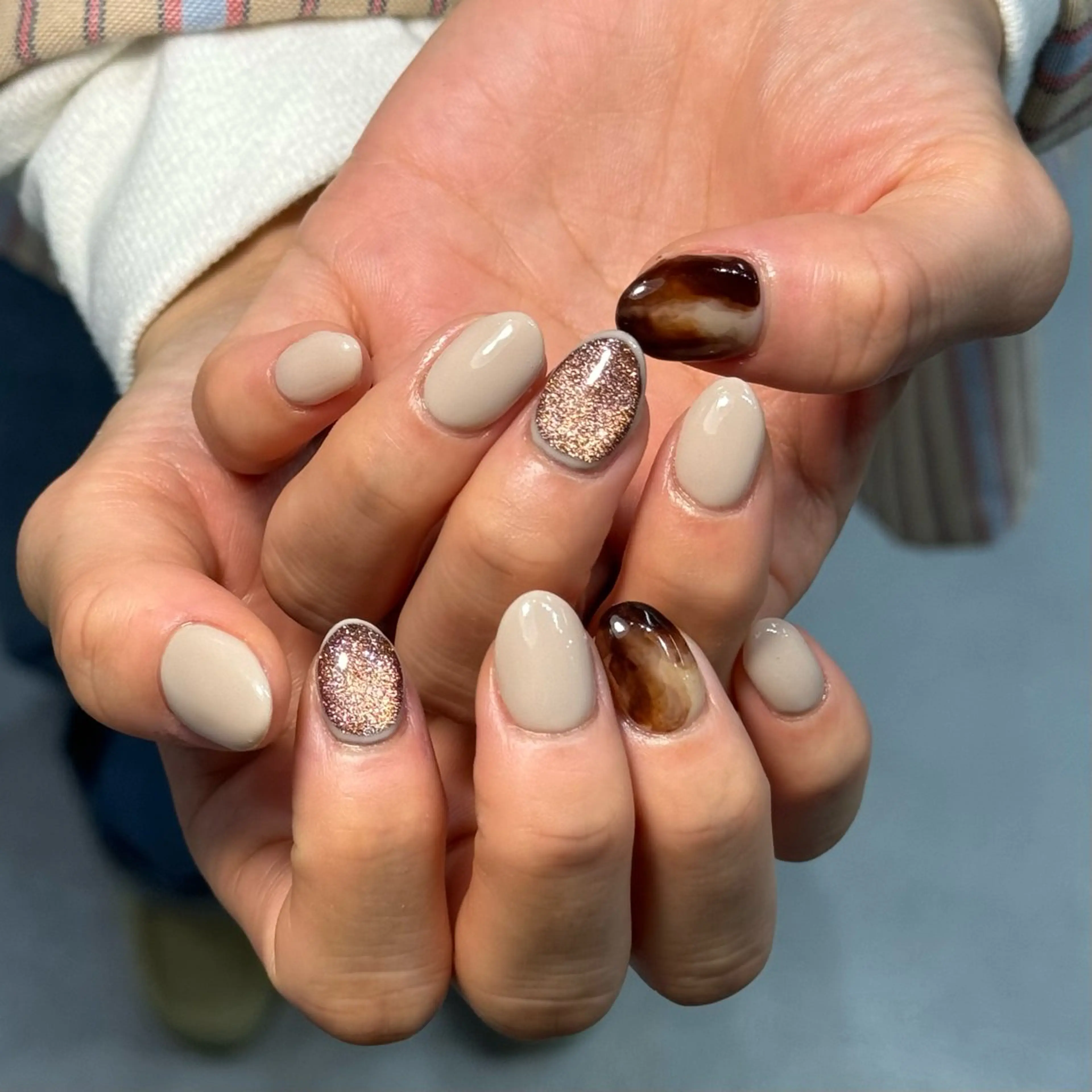 ネイル マグネットネイル ニュアンスネイル ハンドネイル Momoka ネイリスト福岡/薬院のネイルデザイン