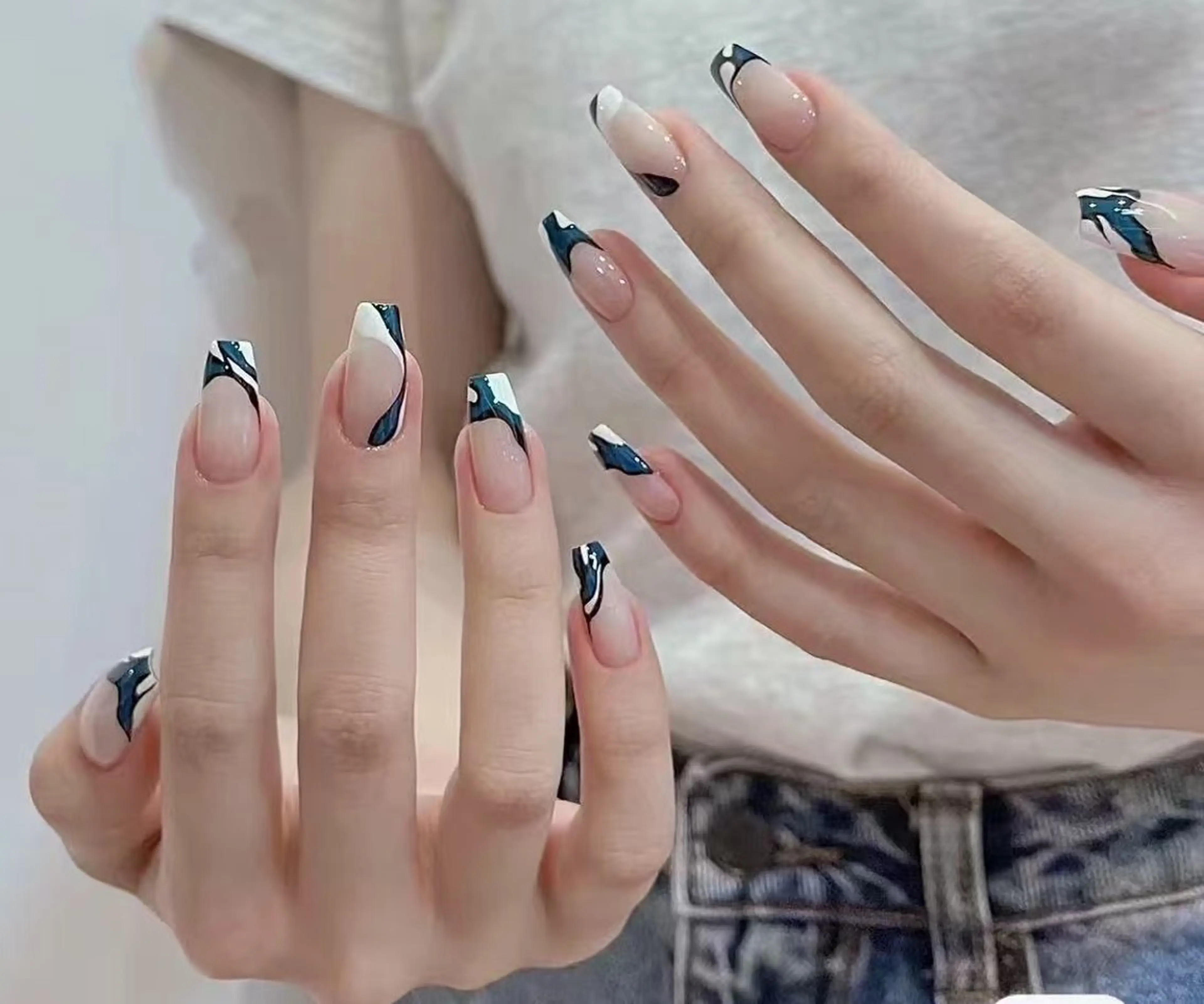 ネイル オーロラネイル フラワーネイル フットネイル フレンチネイル ジェルネイル ハンドネイル BabyYouMi ねねのネイルデザイン