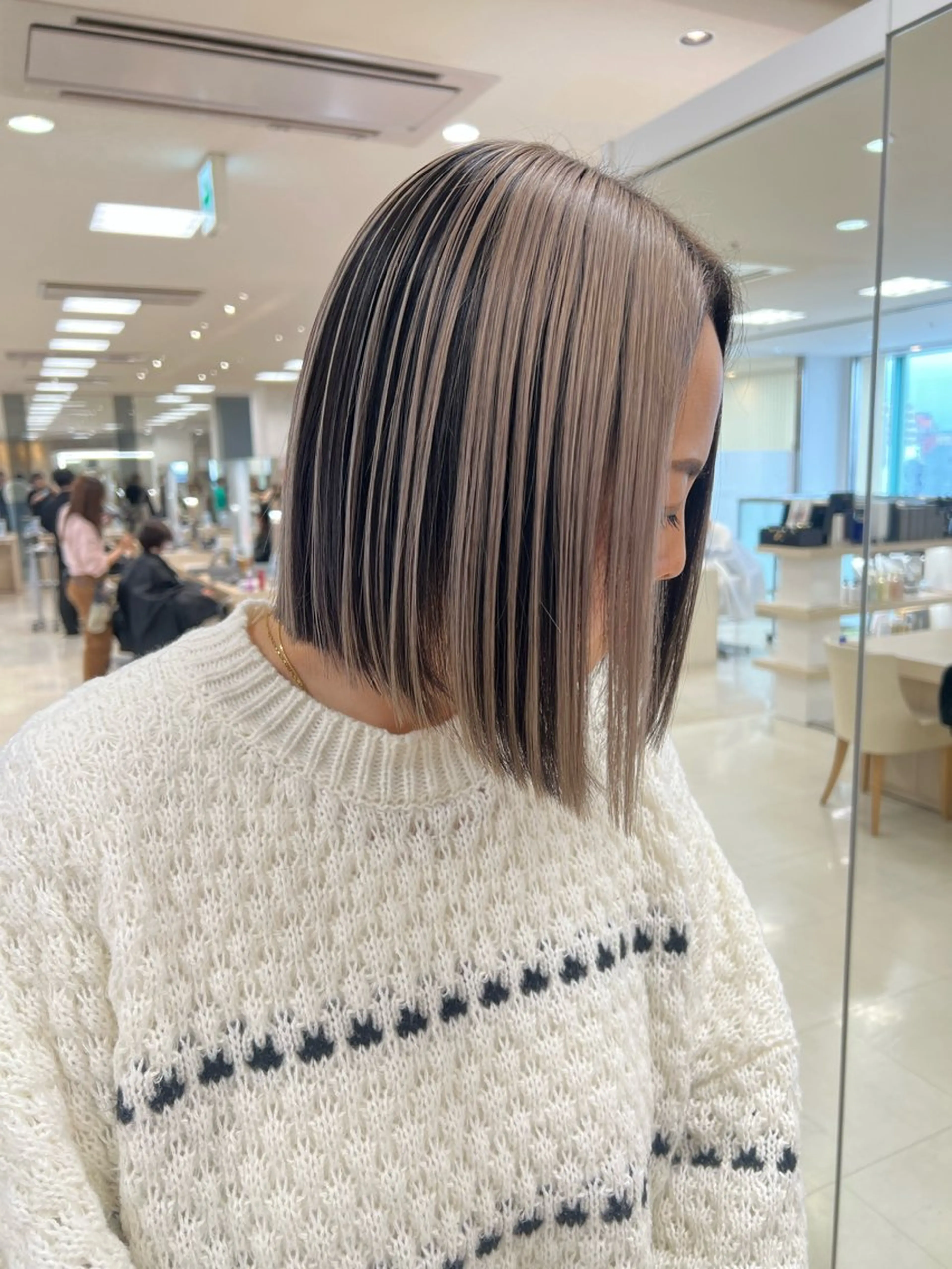 ミディアム カラー ヘアカラー トリートメント ヘアセット ハイトーン/ウルフ /レイヤー/坂野幸伸のヘアスタイル