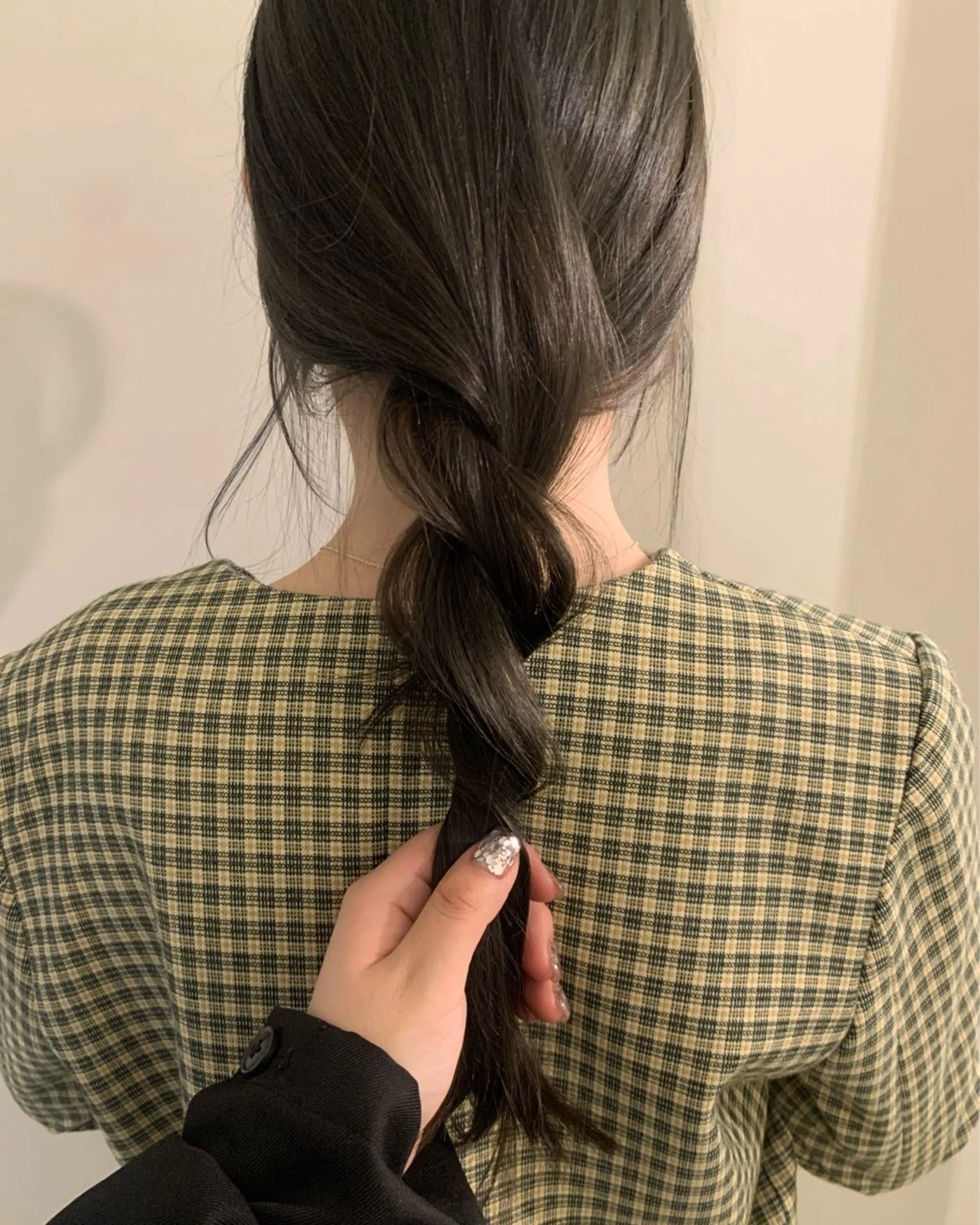 セミロング カラー ブリーチ 透明感カラー ダブルカラー グレージュ ブリーチなしカラー ヘアカラー 落合希 Olivebeigeのヘアスタイル